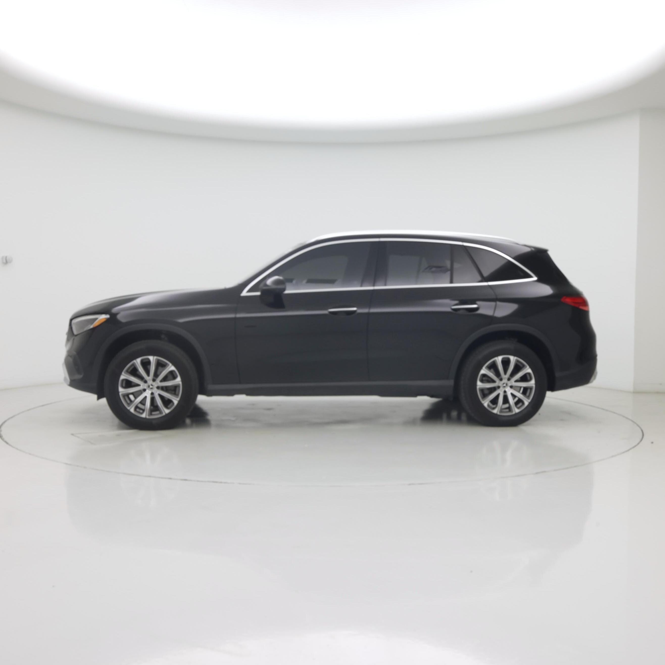 Thumbnail: 2023 Mercedes-Benz GLC - 3