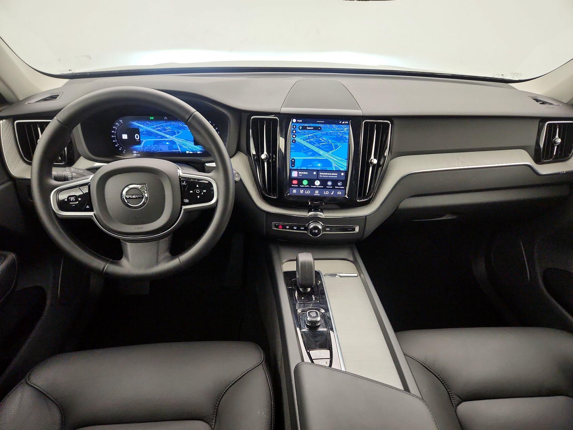 Thumbnail: 2025 Volvo XC60 - 9