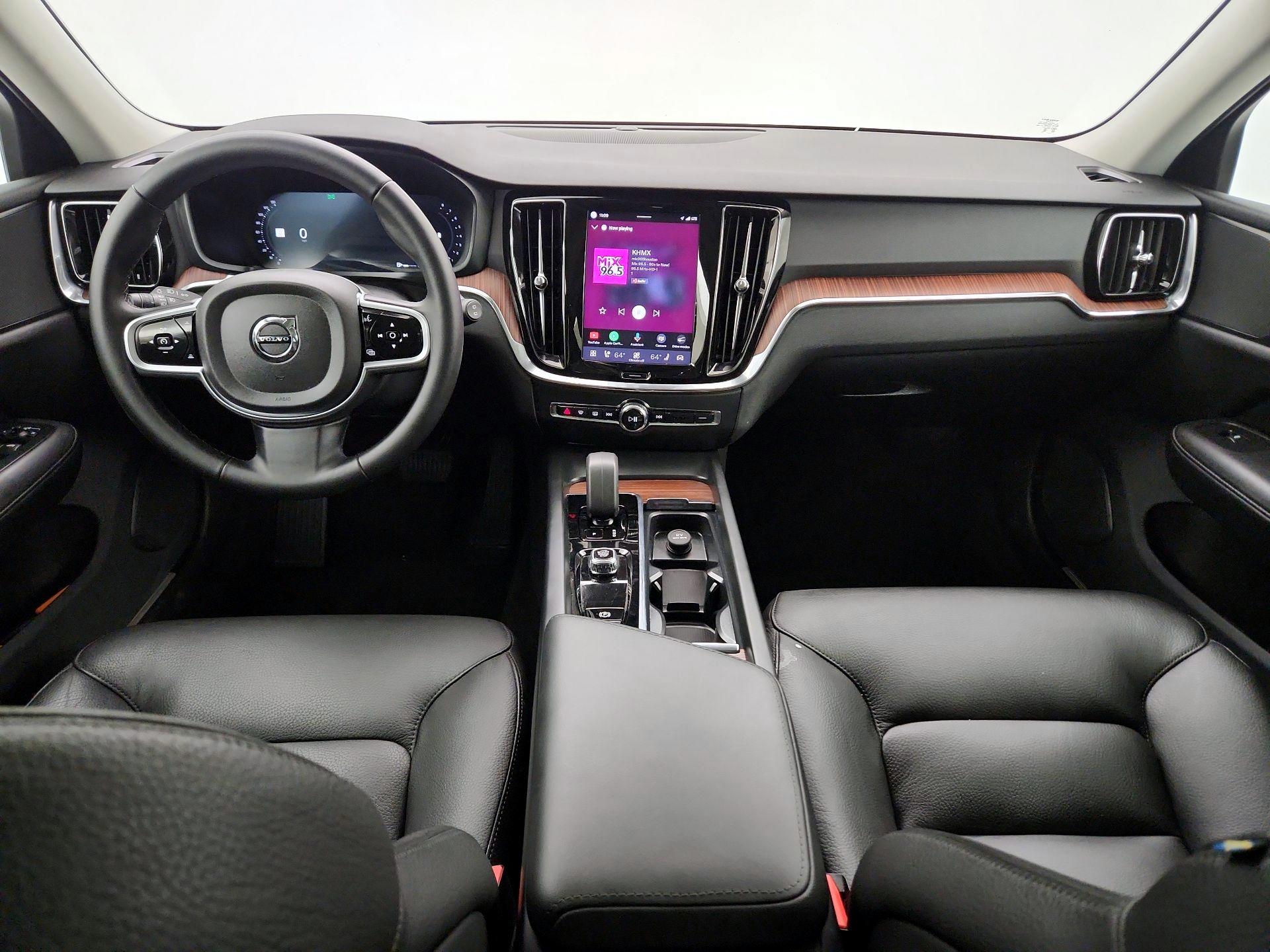 Thumbnail: 2025 Volvo S60 - 9