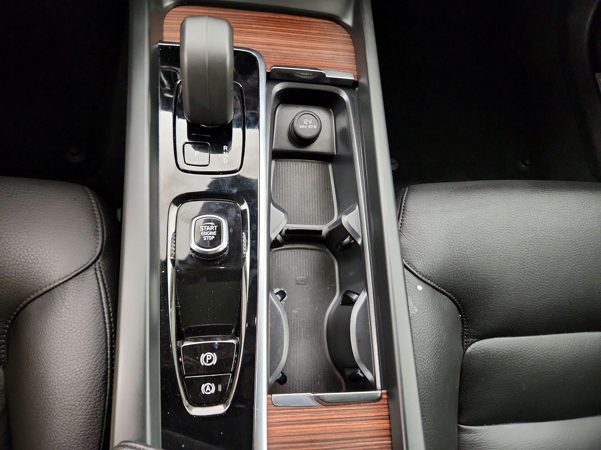 Thumbnail: 2025 Volvo S60 - 18
