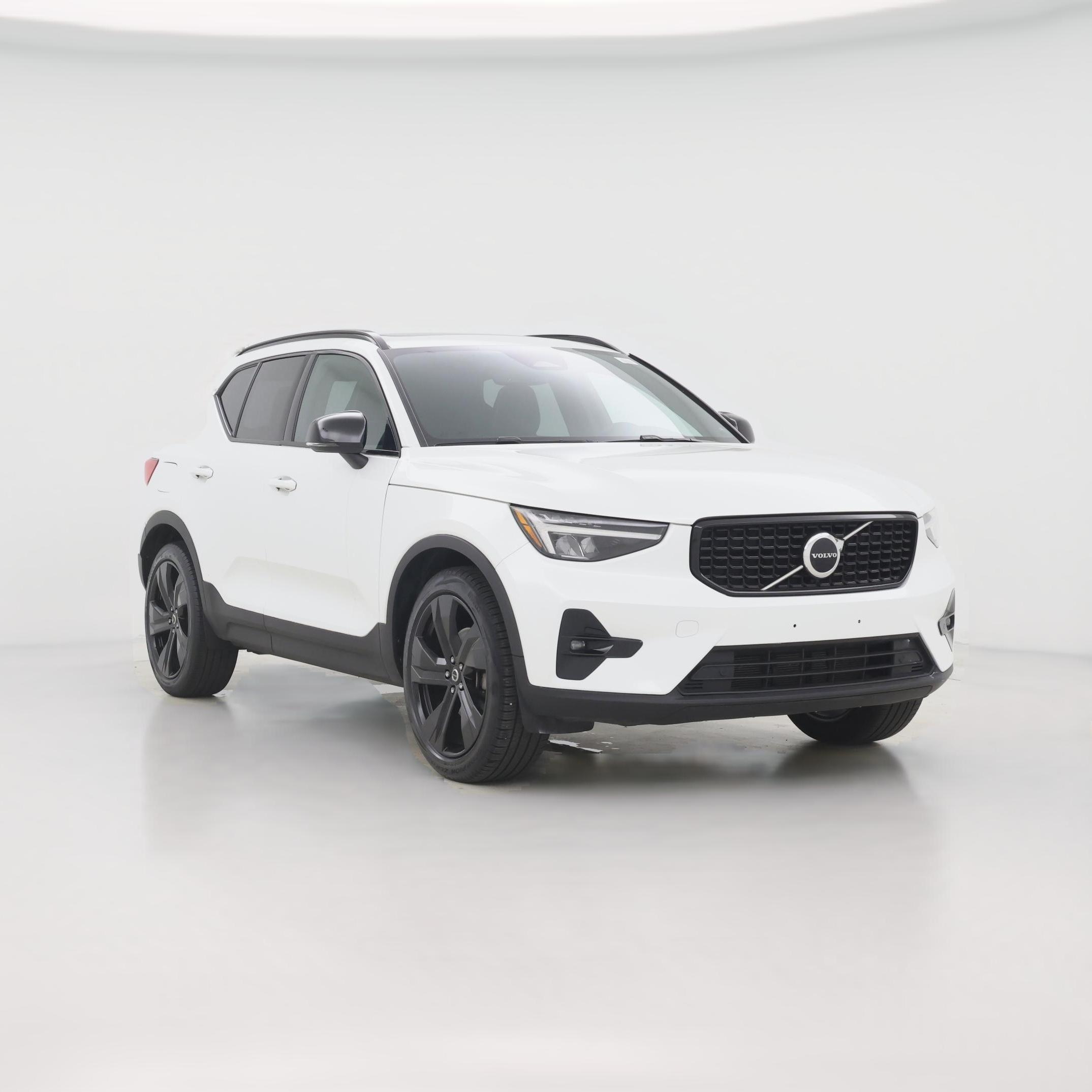 Thumbnail: 2023 Volvo XC40 - 1