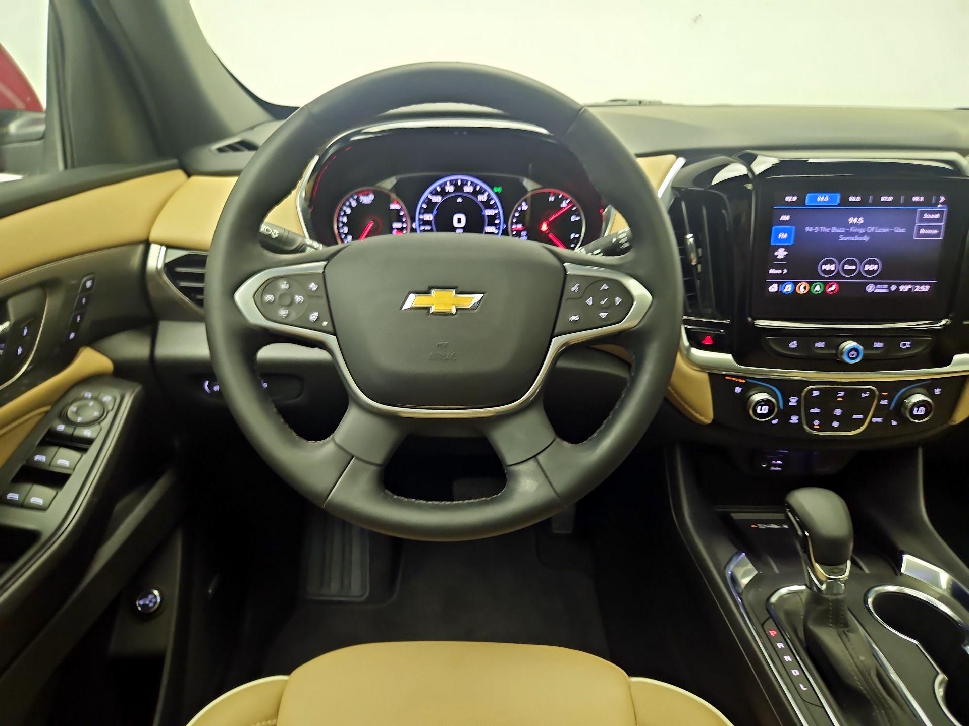 Thumbnail: 2023 Chevrolet Traverse - 10