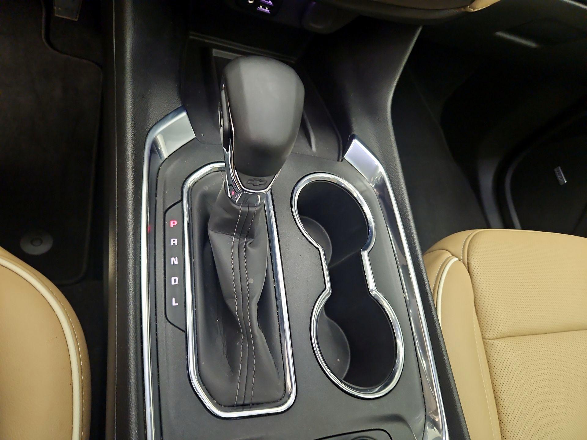 Thumbnail: 2023 Chevrolet Traverse - 17