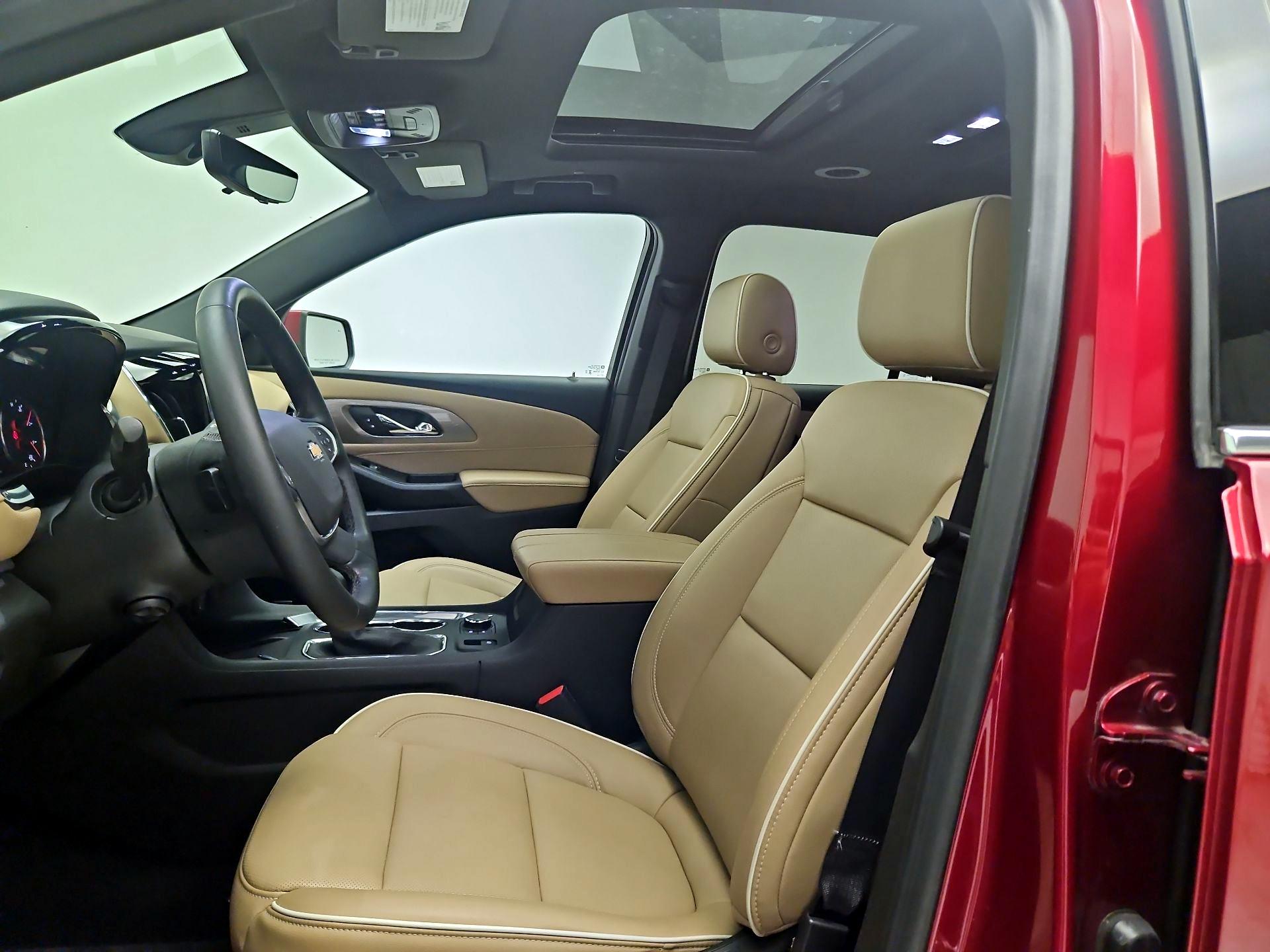 Thumbnail: 2023 Chevrolet Traverse - 19