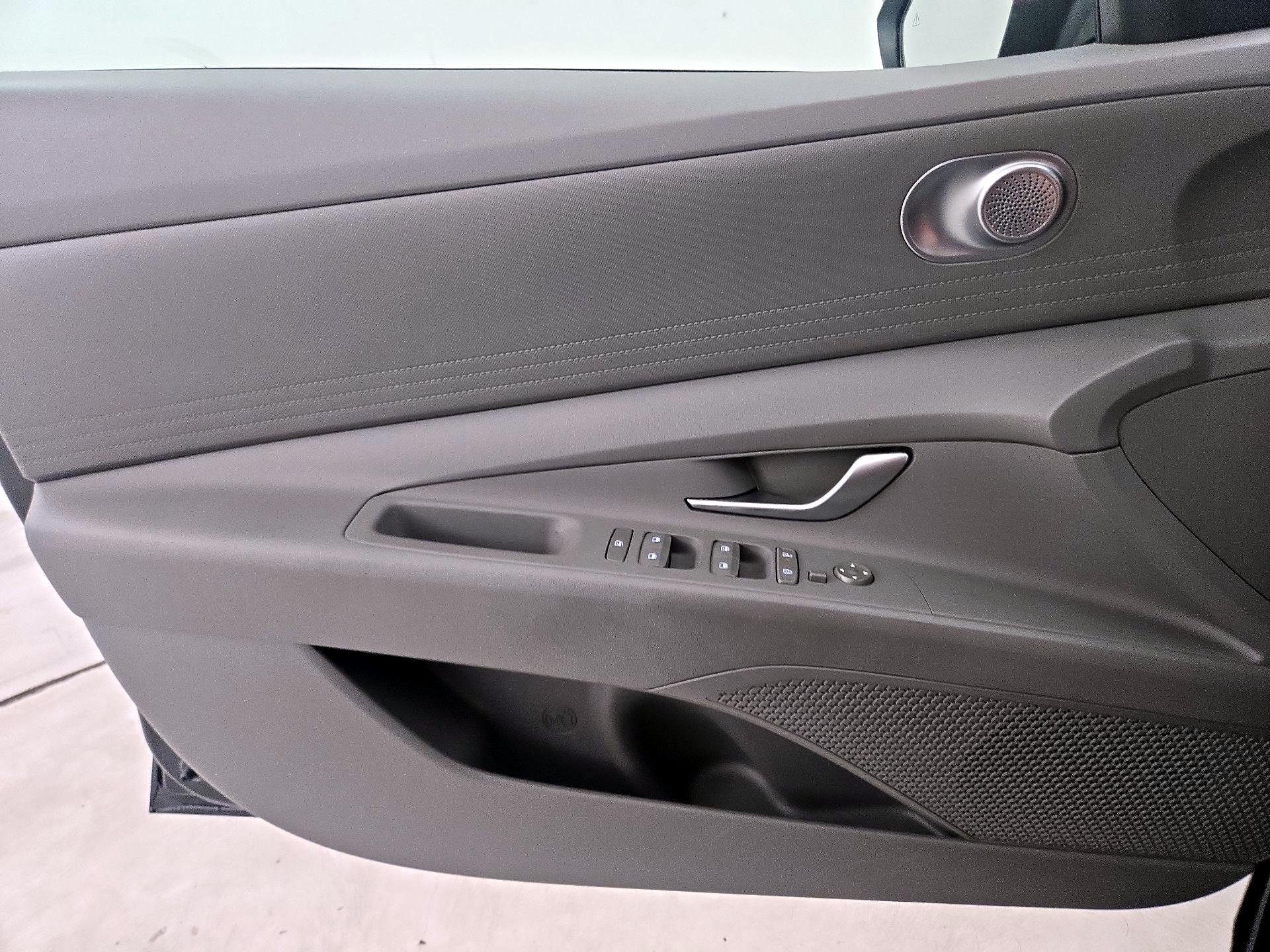 Thumbnail: 2024 Hyundai Elantra - 12