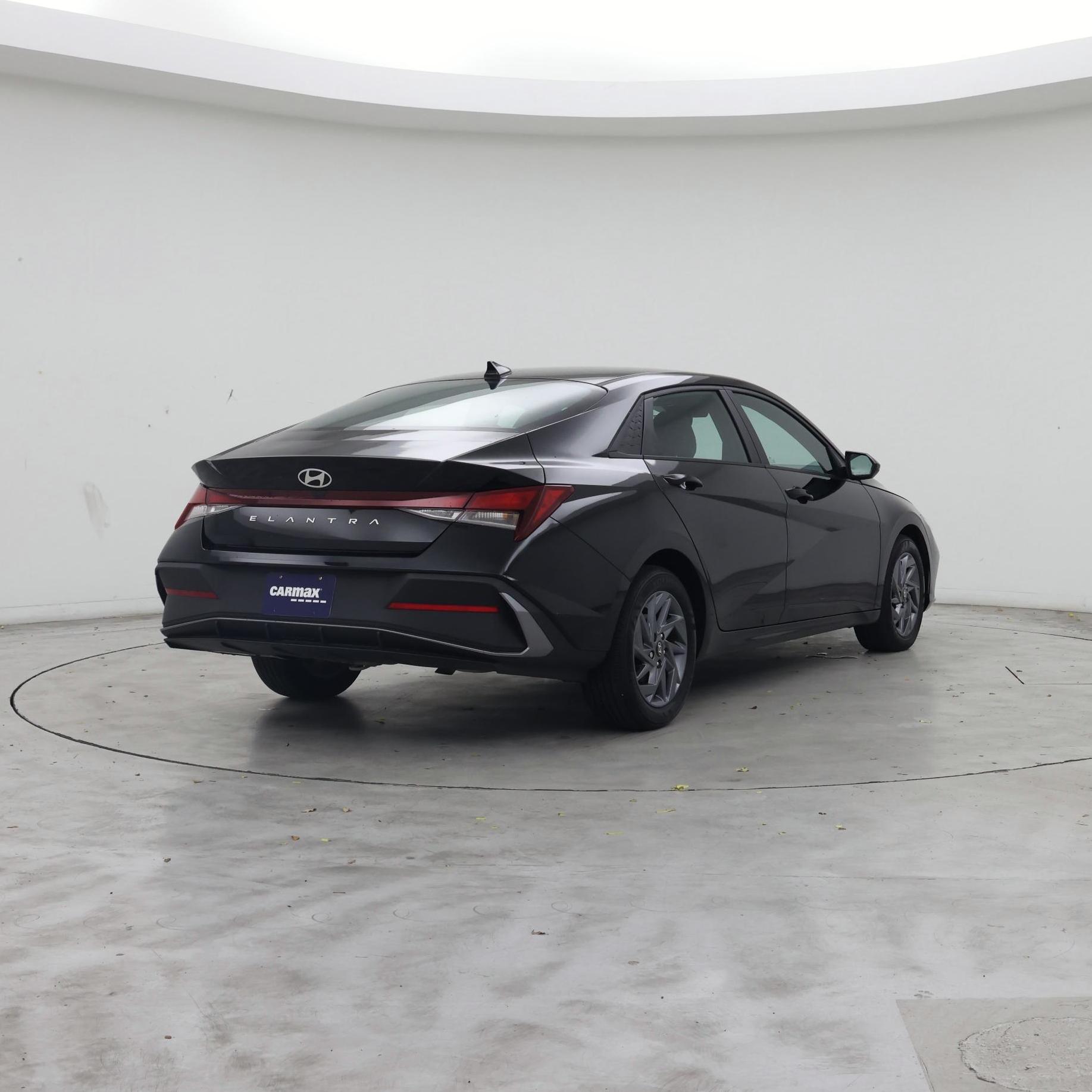 Thumbnail: 2024 Hyundai Elantra - 8