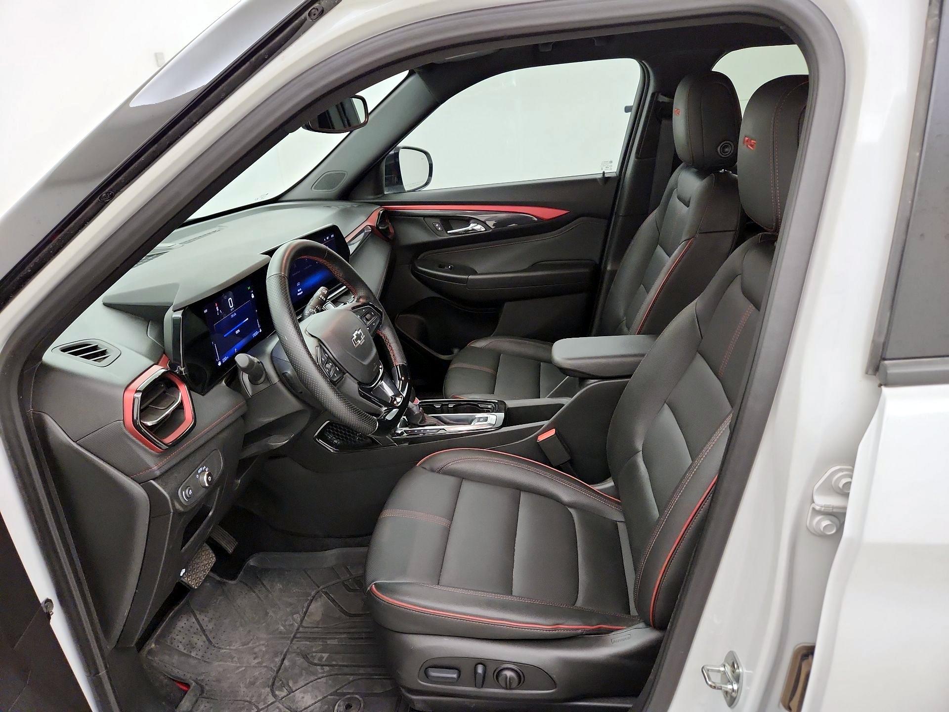 Thumbnail: 2025 Chevrolet TrailBlazer - 11