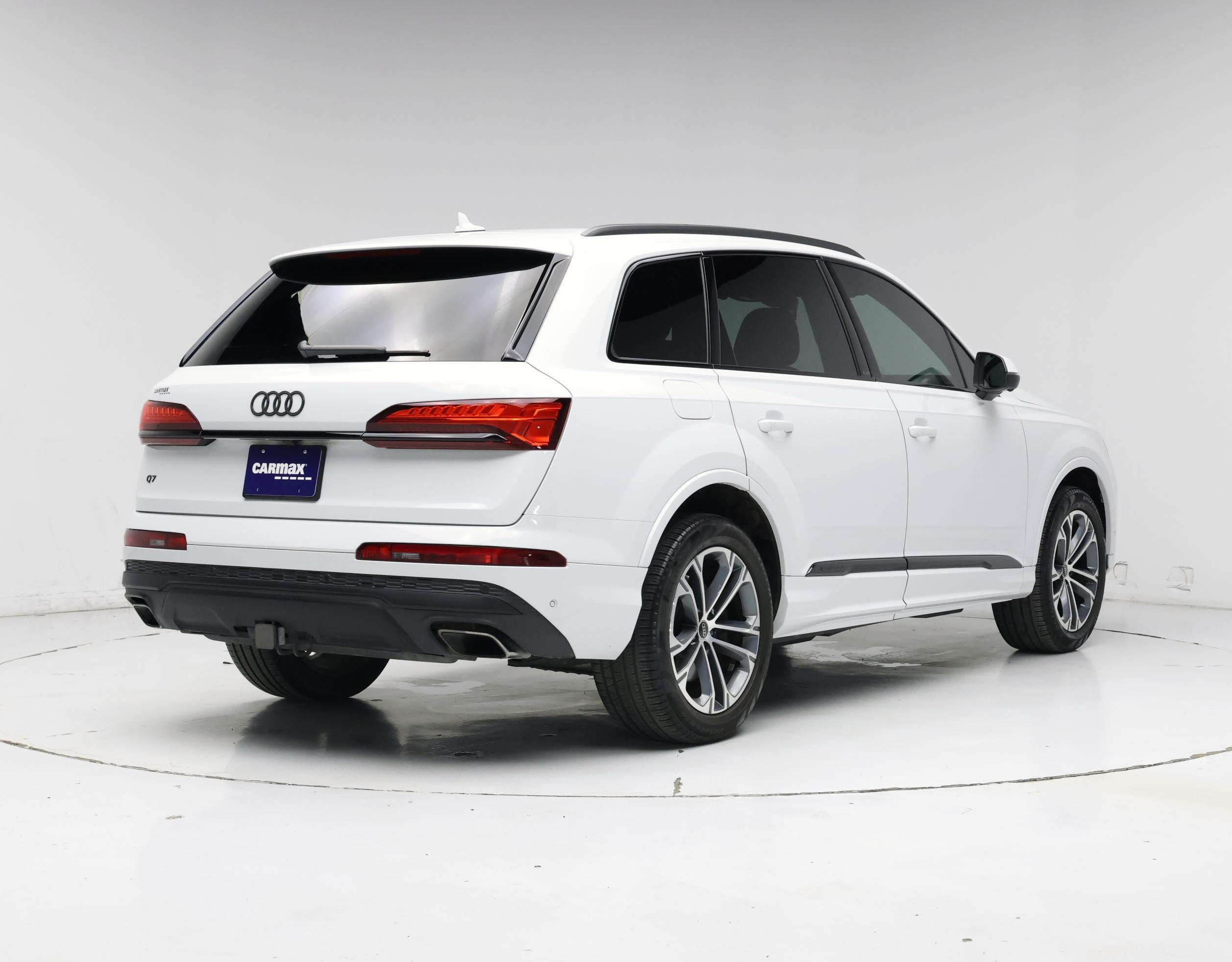 Thumbnail: 2025 Audi Q7 - 8