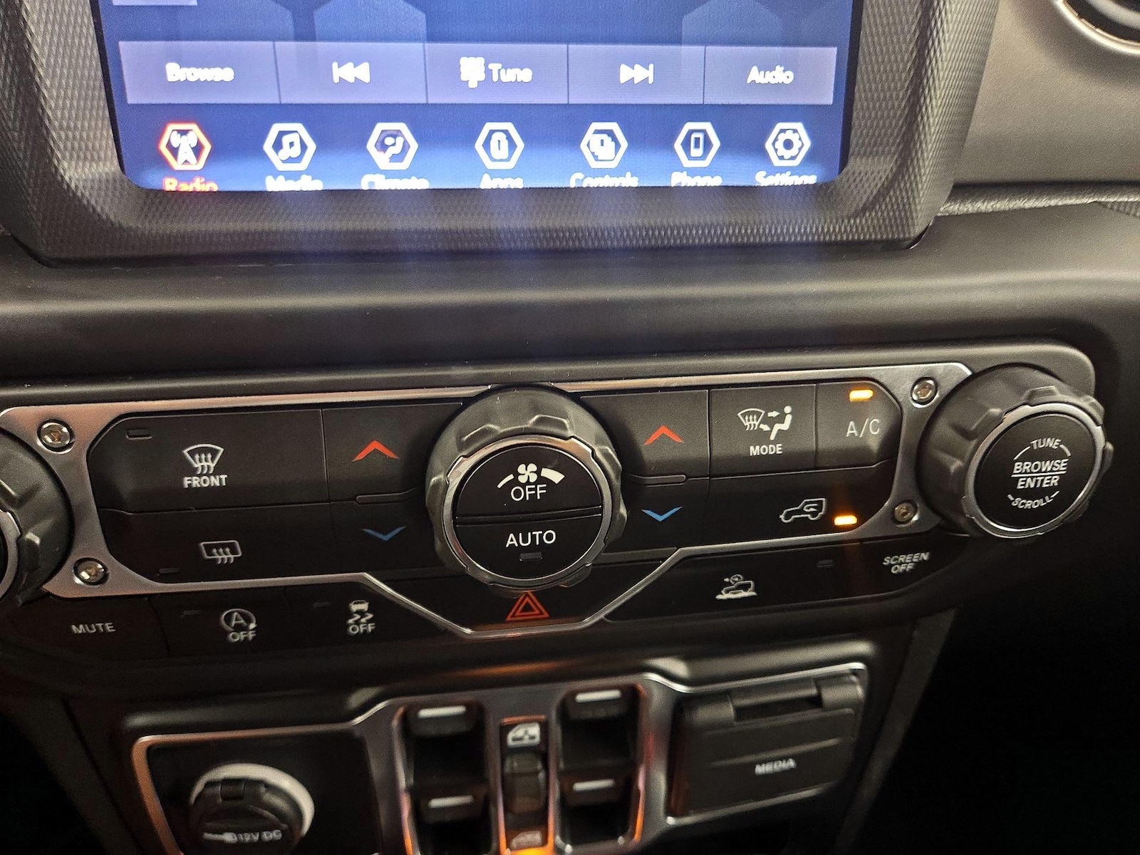 2022 Jeep Wrangler Unlimited Rubicon - Photo 17