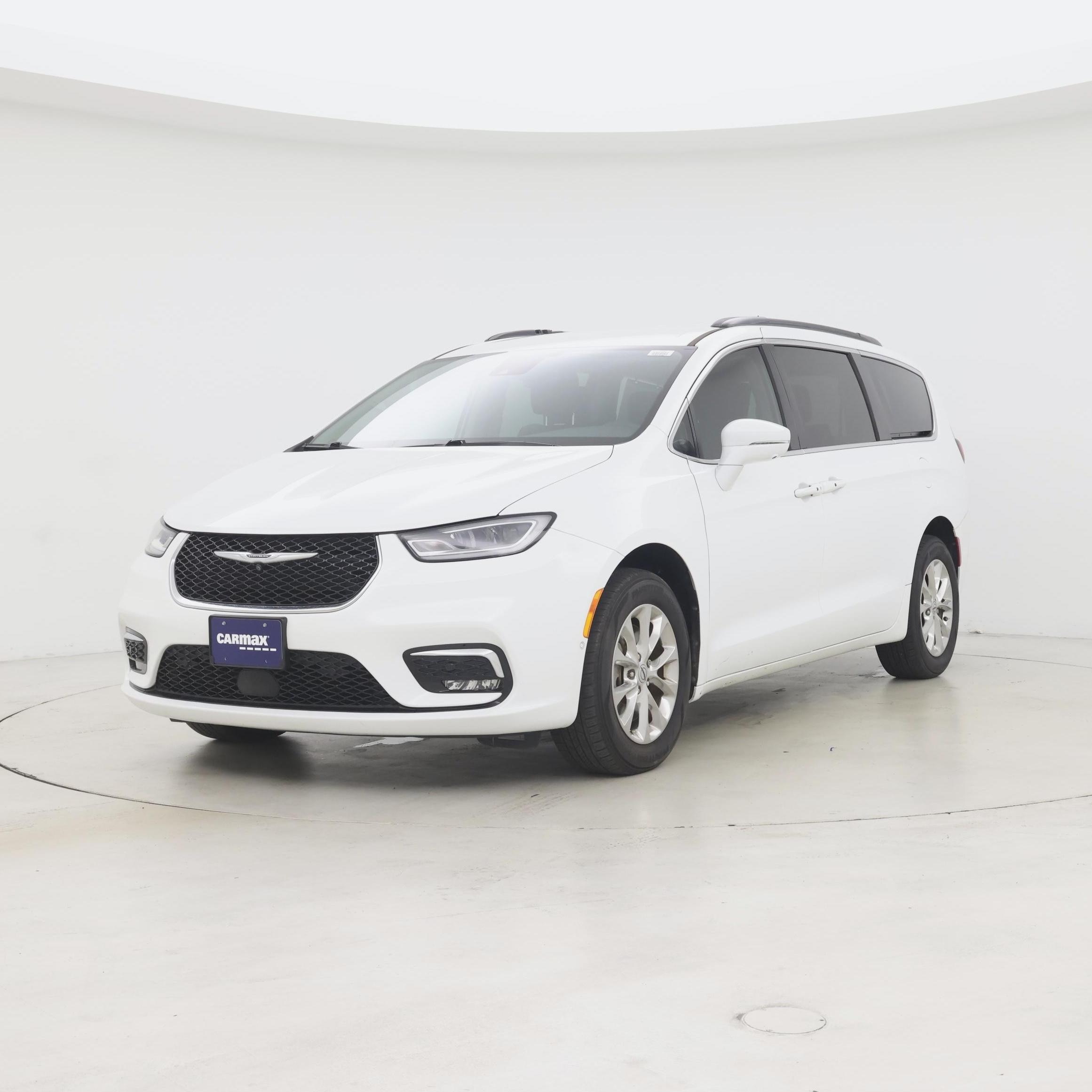 Thumbnail: 2022 Chrysler Pacifica - 4