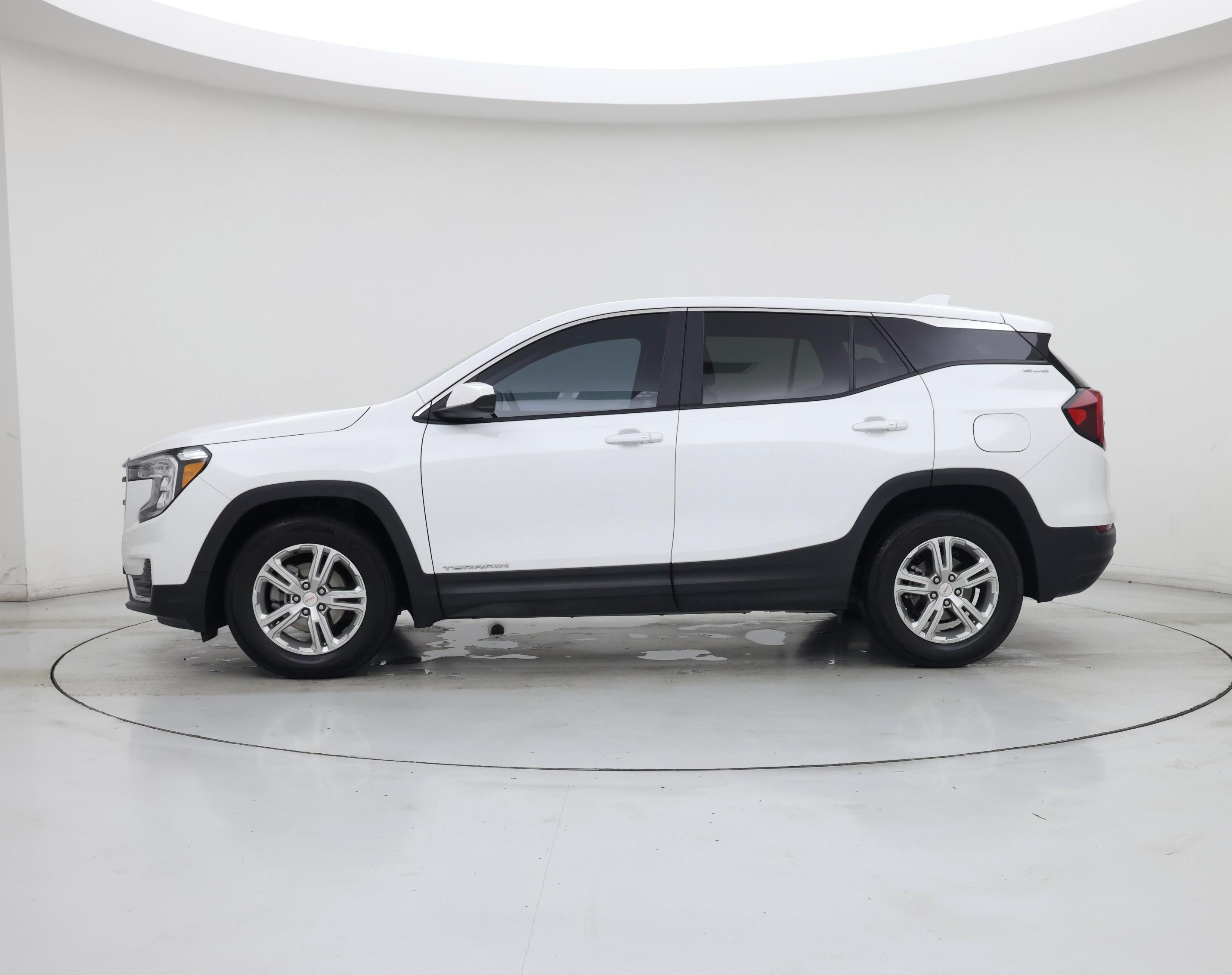 Thumbnail: 2024 GMC Terrain - 3