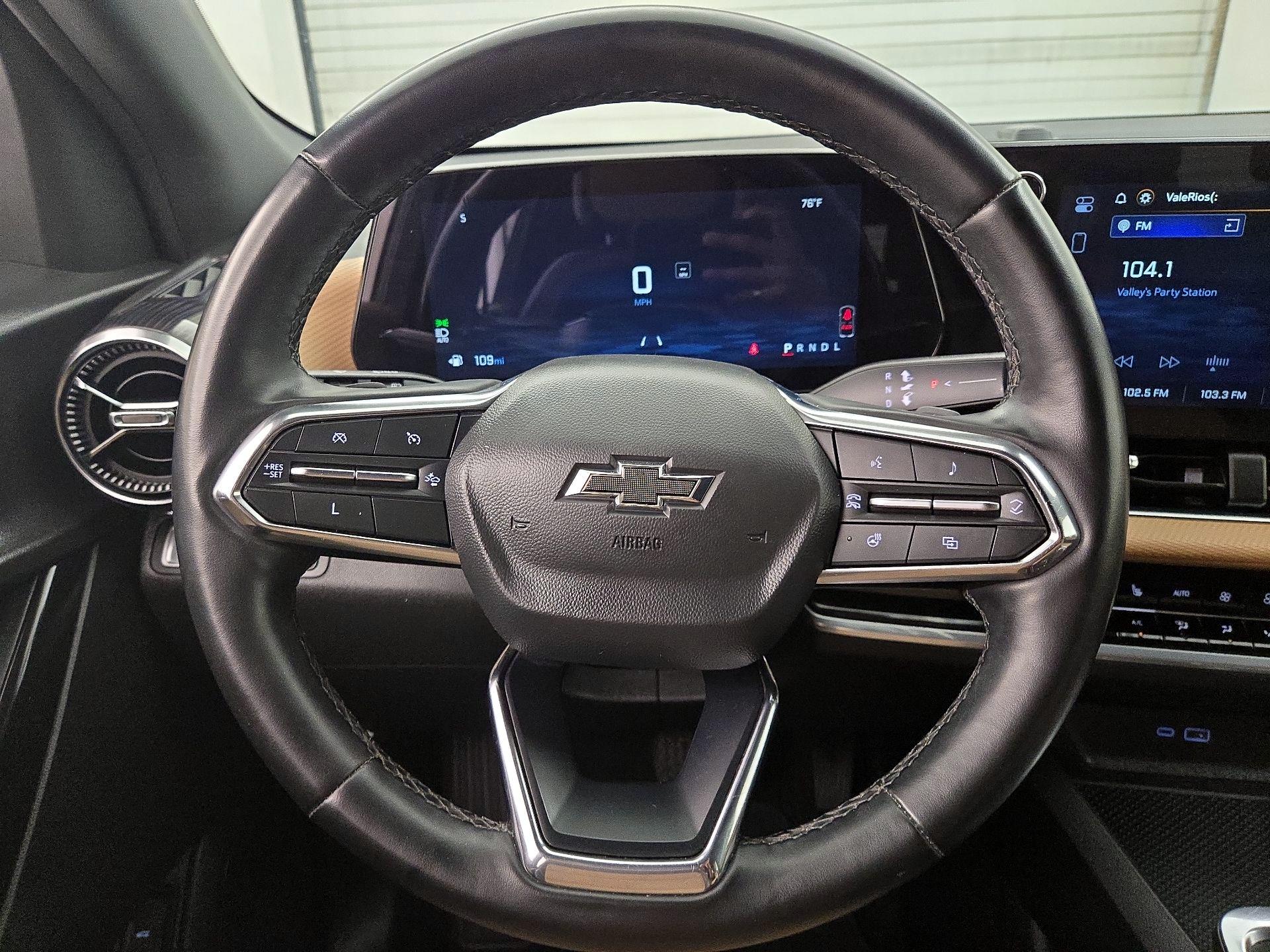 Thumbnail: 2025 Chevrolet Equinox - 10