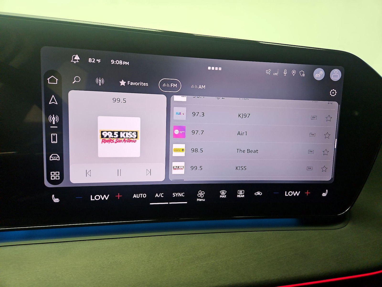 2026 Audi Q3 Base - Photo 17