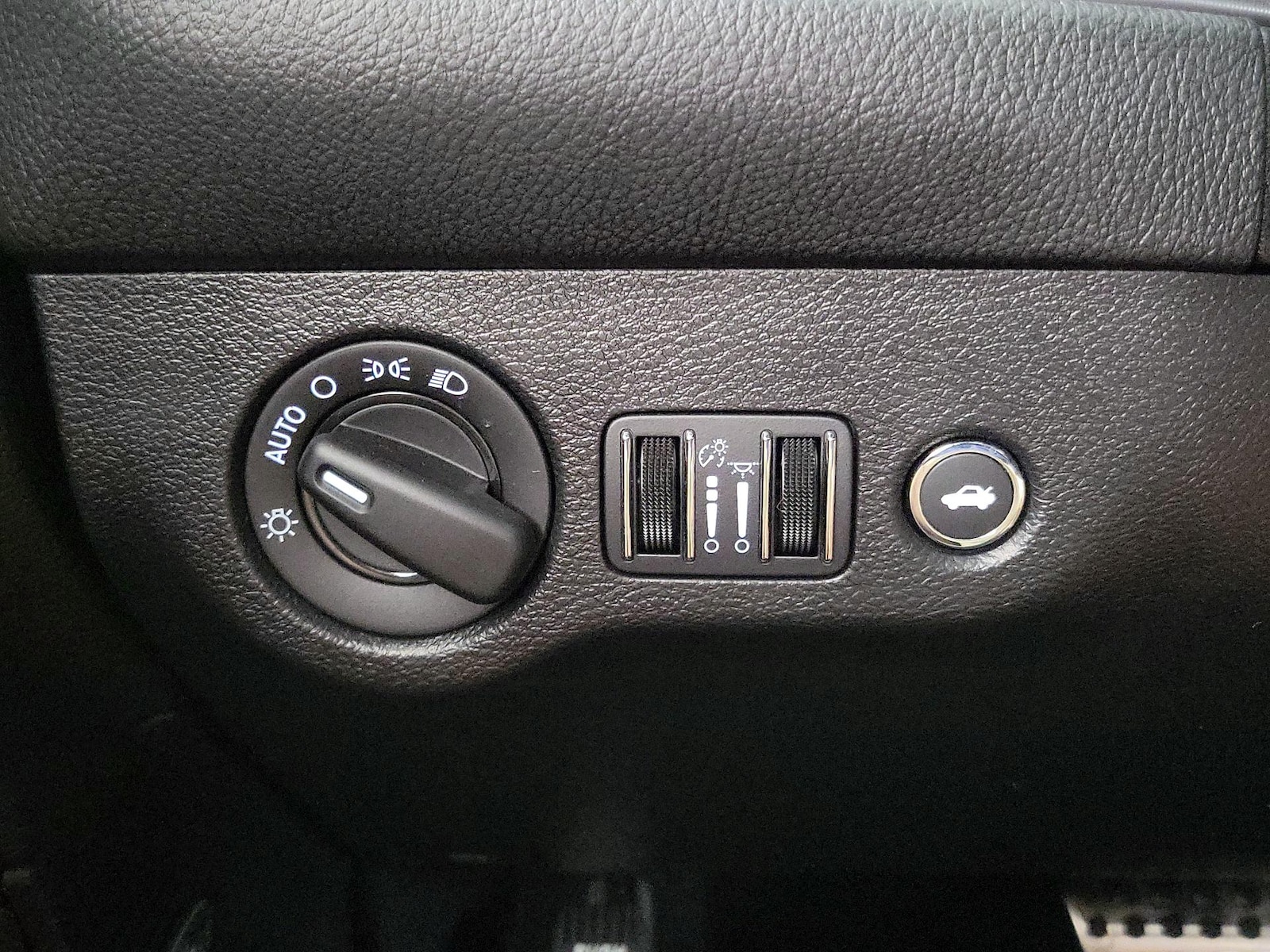 2023 Dodge Challenger R/T - Photo 14