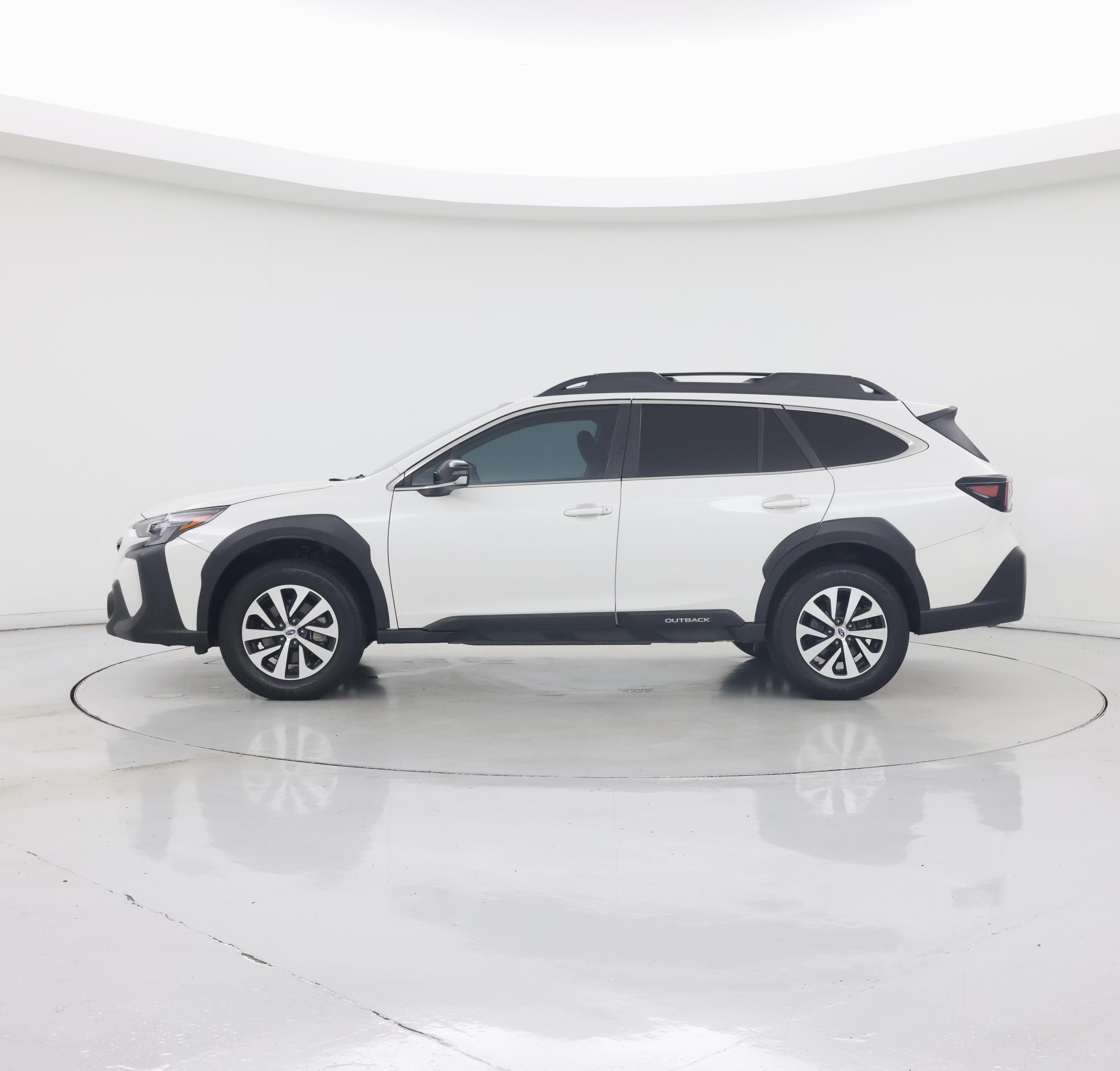 Thumbnail: 2023 Subaru Outback - 3