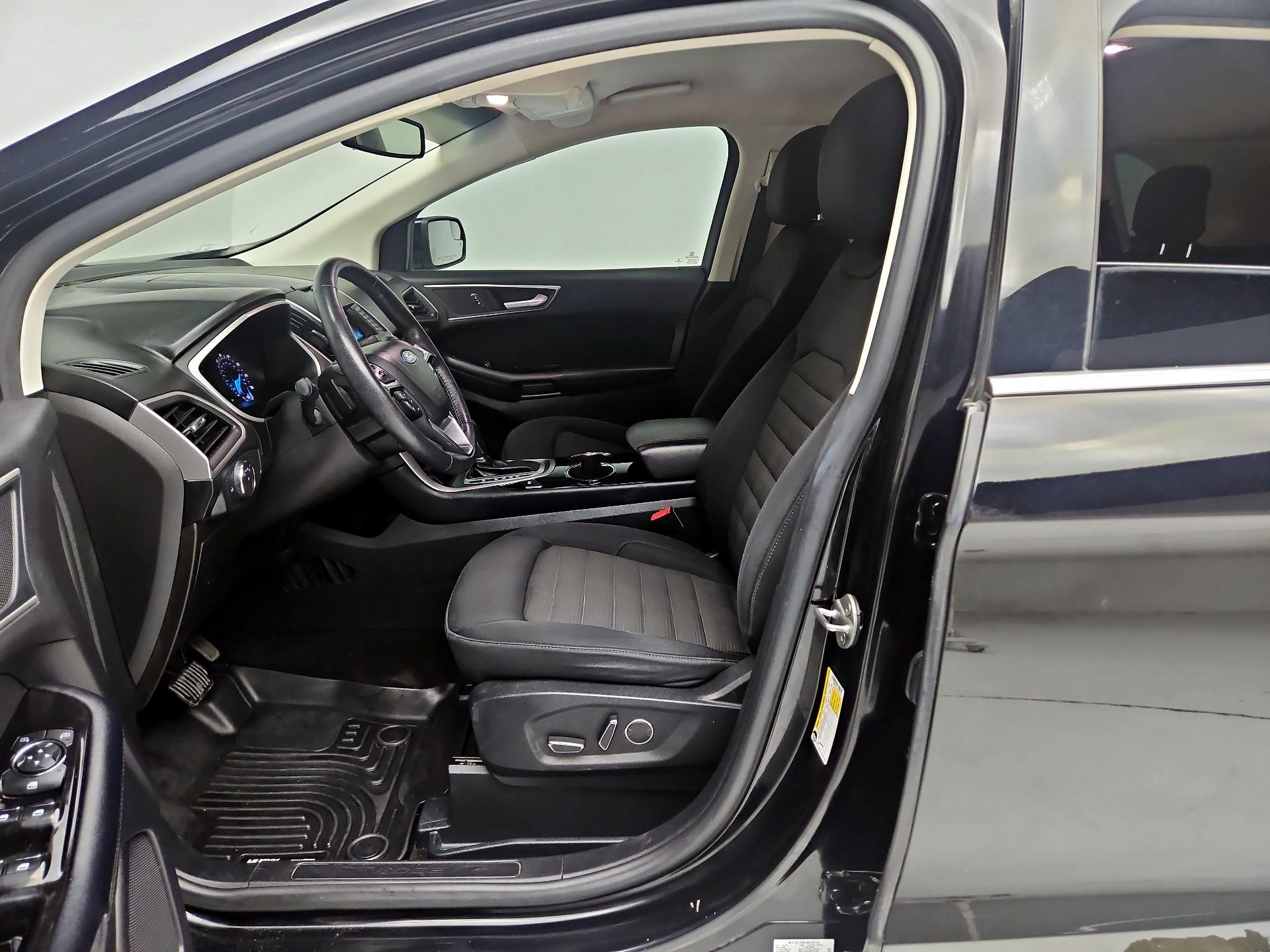 Thumbnail: 2018 Ford Edge - 11