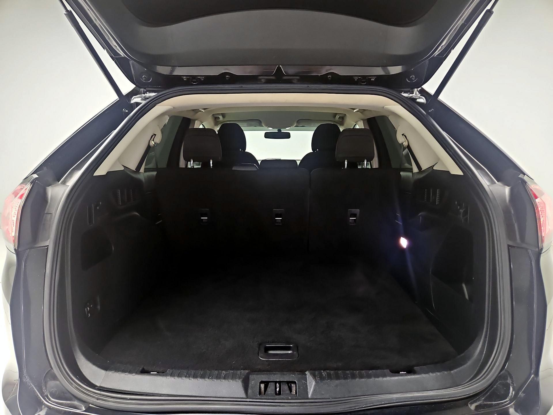 Thumbnail: 2018 Ford Edge - 20