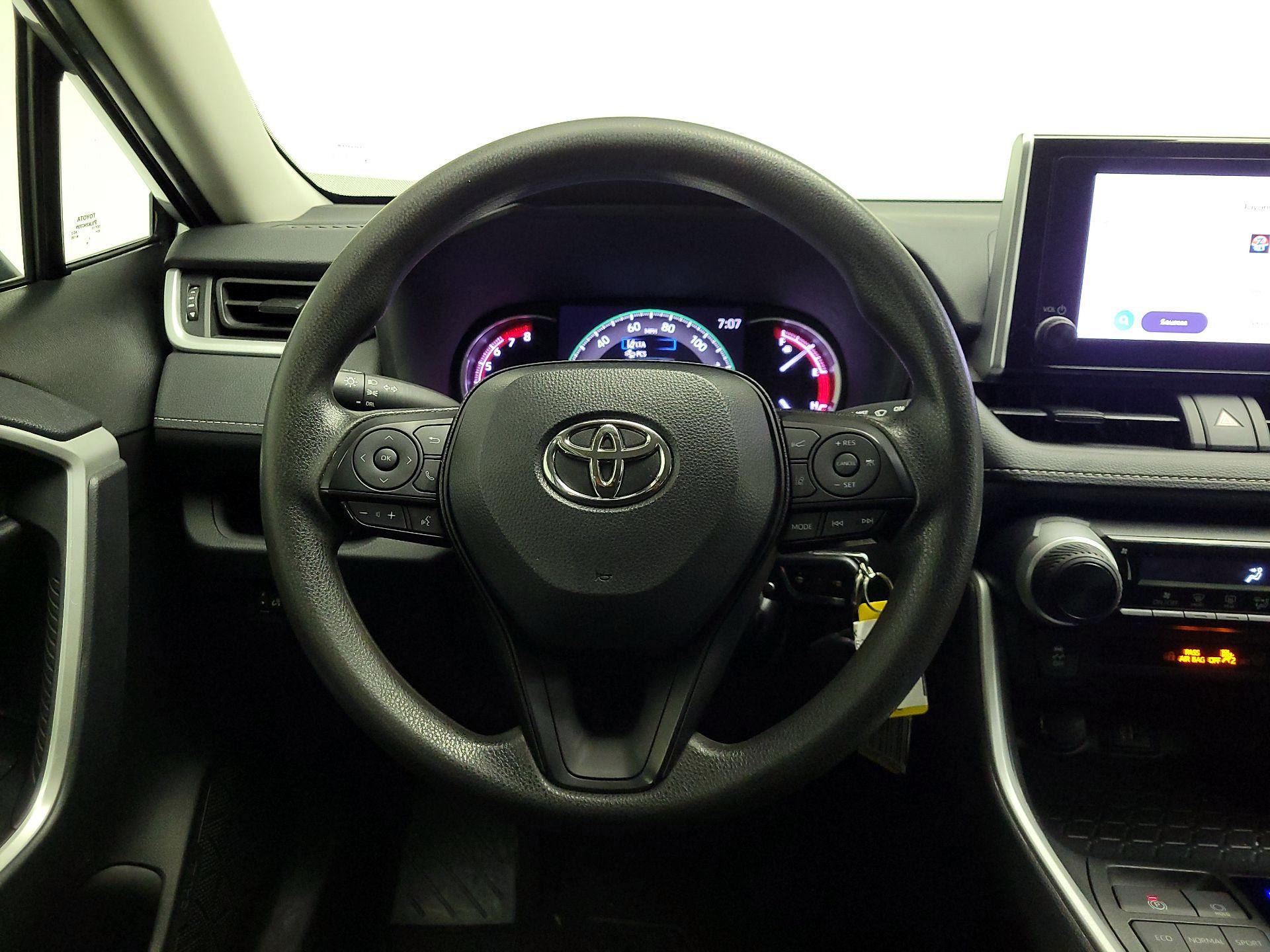 Thumbnail: 2024 Toyota RAV4 - 10