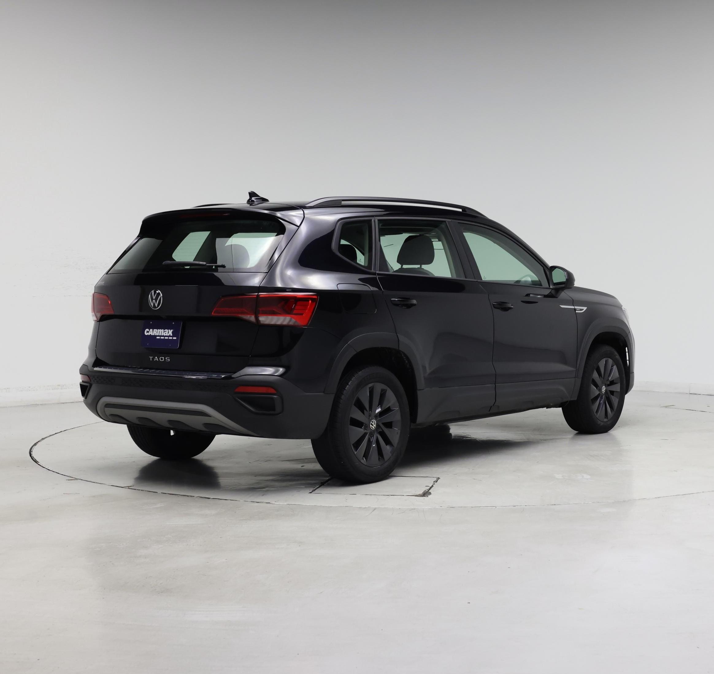 Thumbnail: 2024 Volkswagen Taos - 8