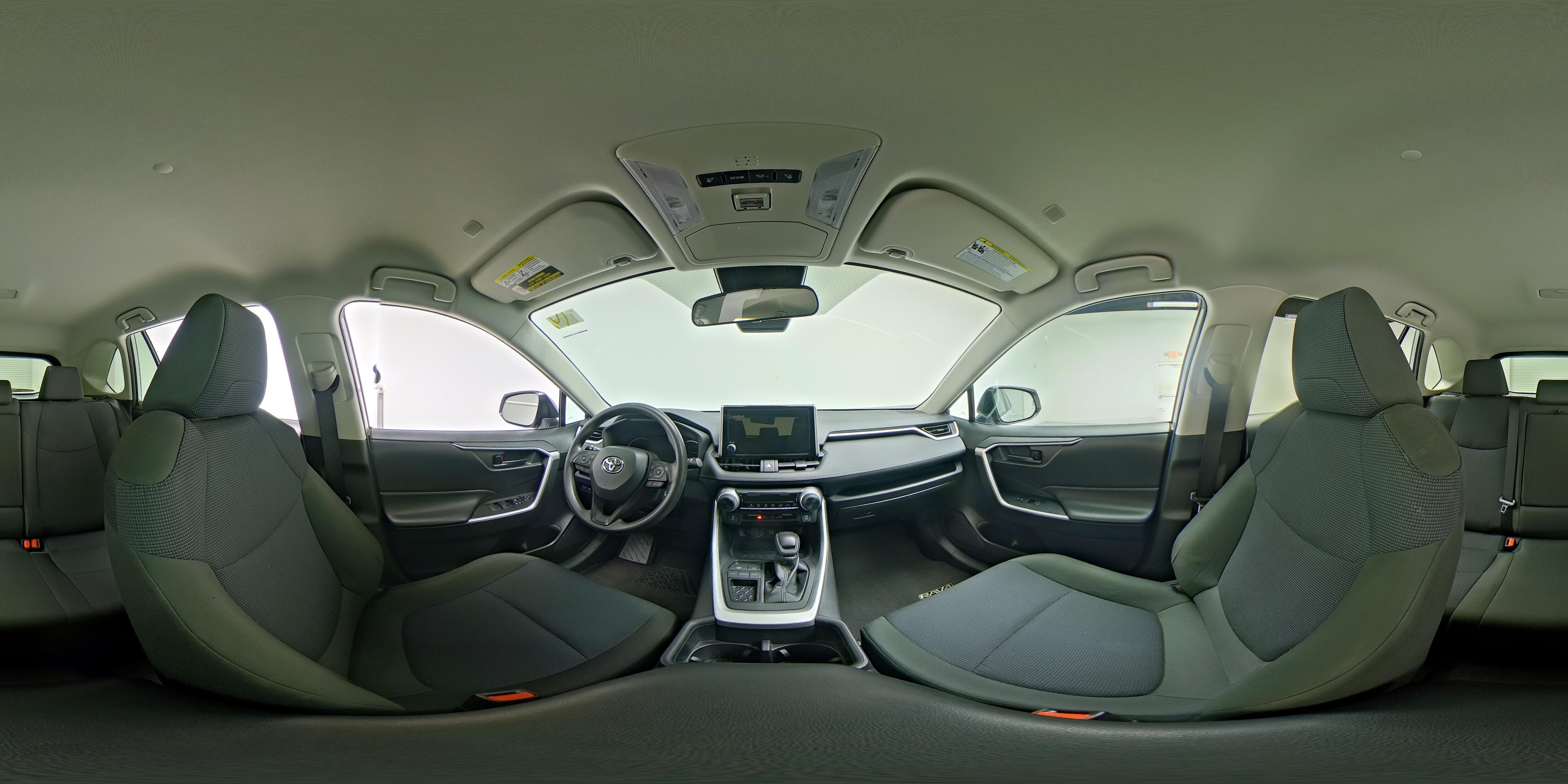 2024 Toyota RAV4 LE - Photo 24