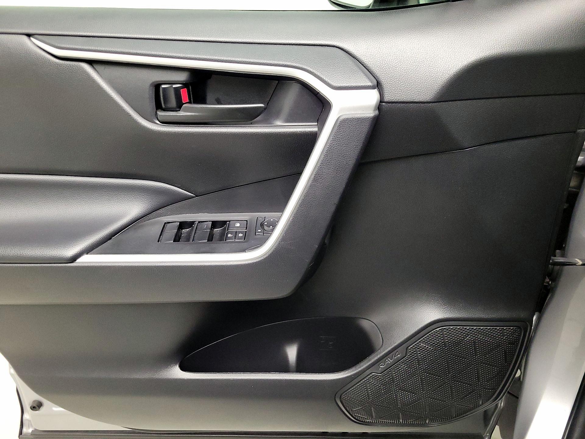 Thumbnail: 2024 Toyota RAV4 - 12