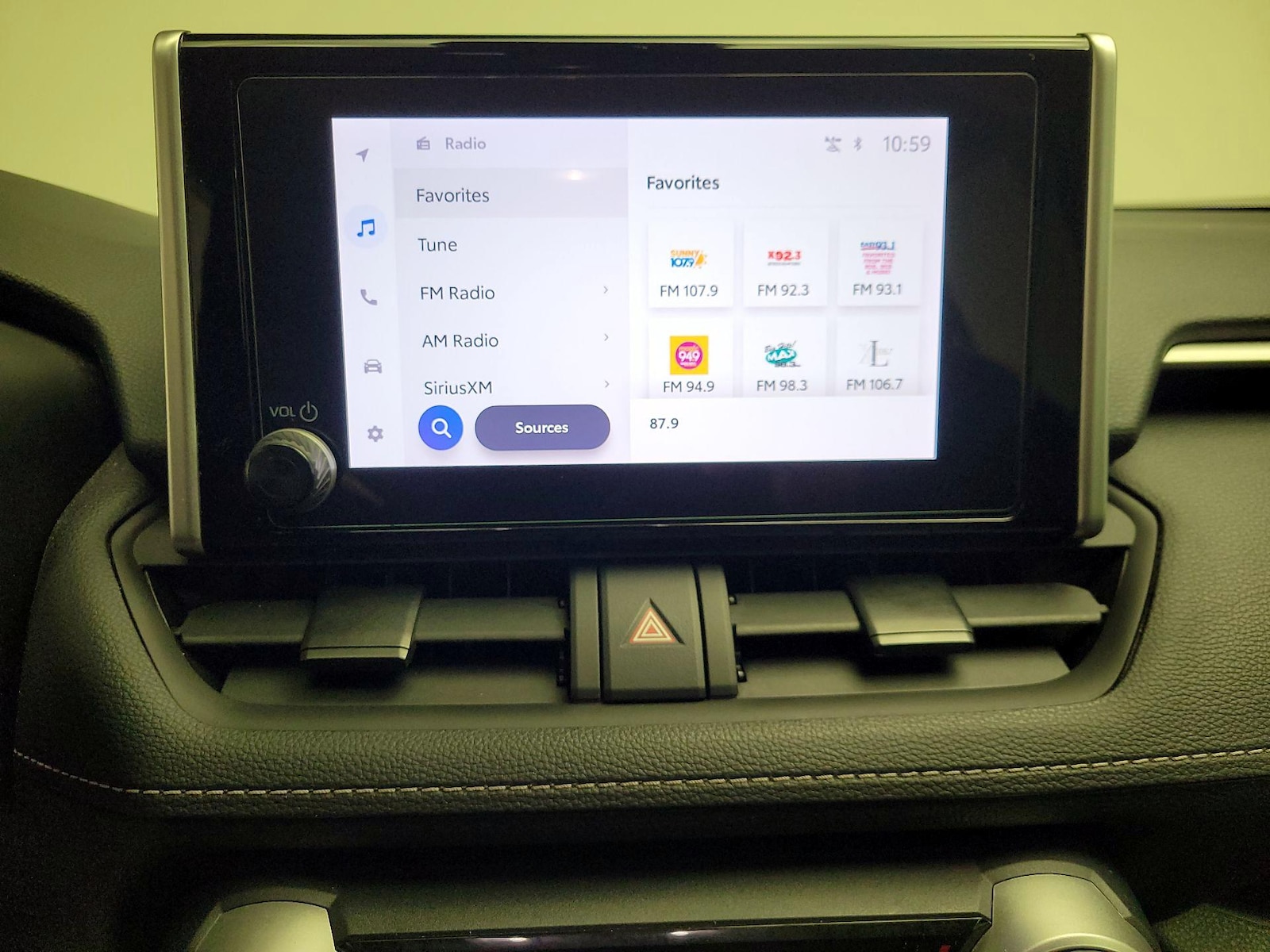 2024 Toyota RAV4 LE - Photo 16