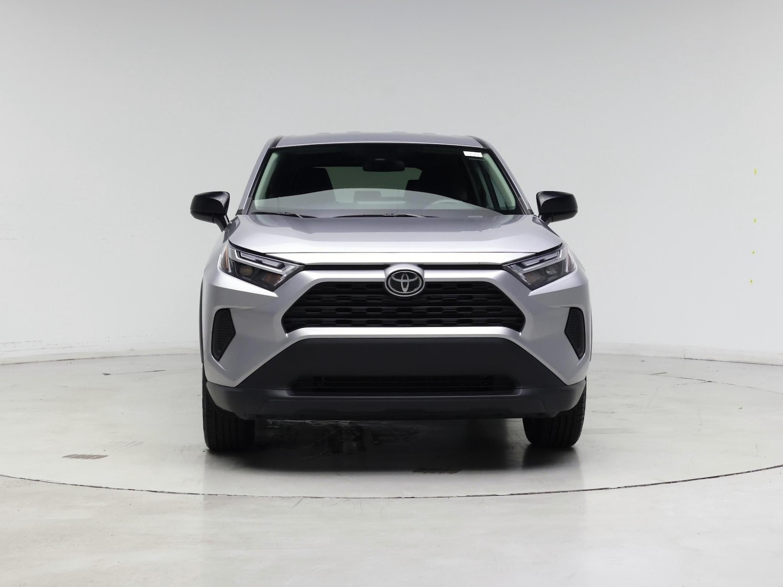 2024 Toyota RAV4 LE - Photo 6