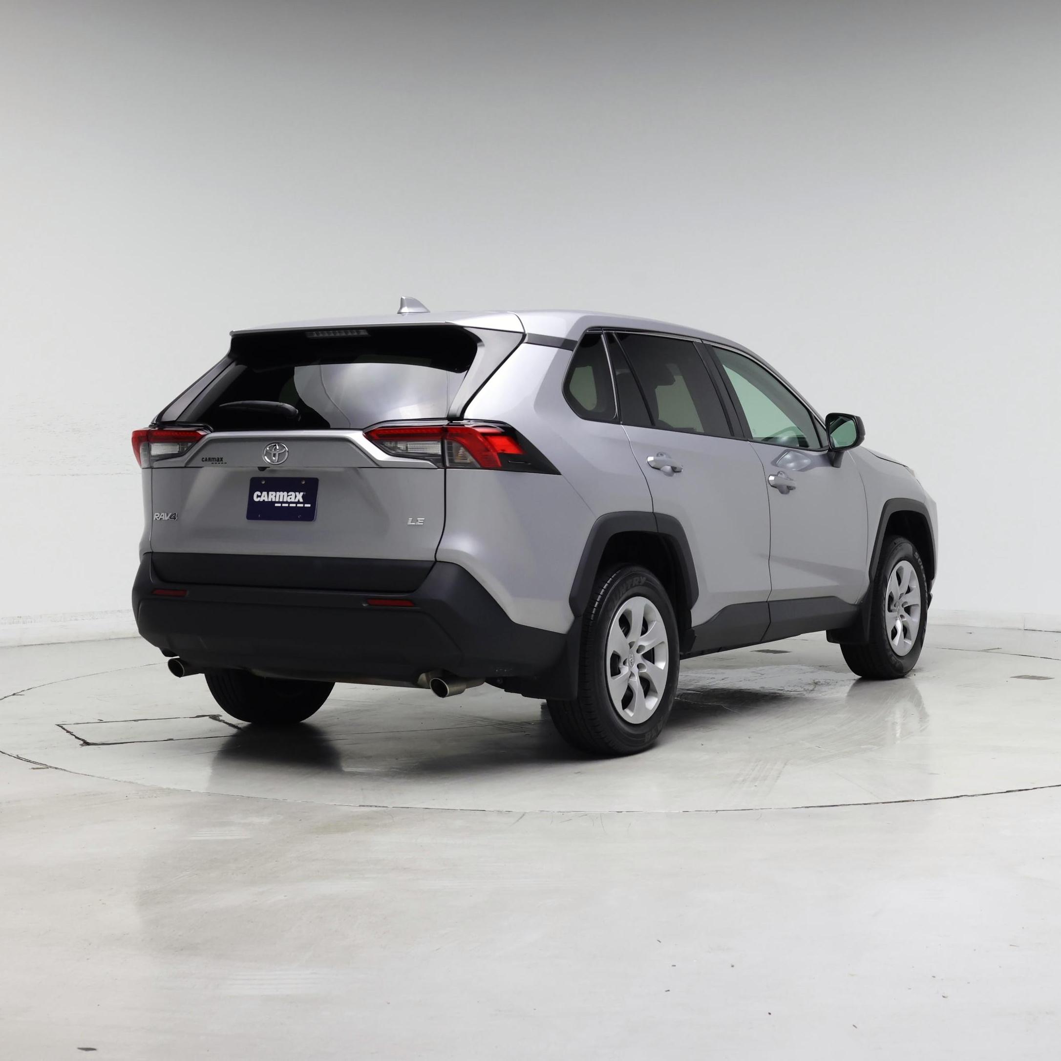 Thumbnail: 2024 Toyota RAV4 - 8