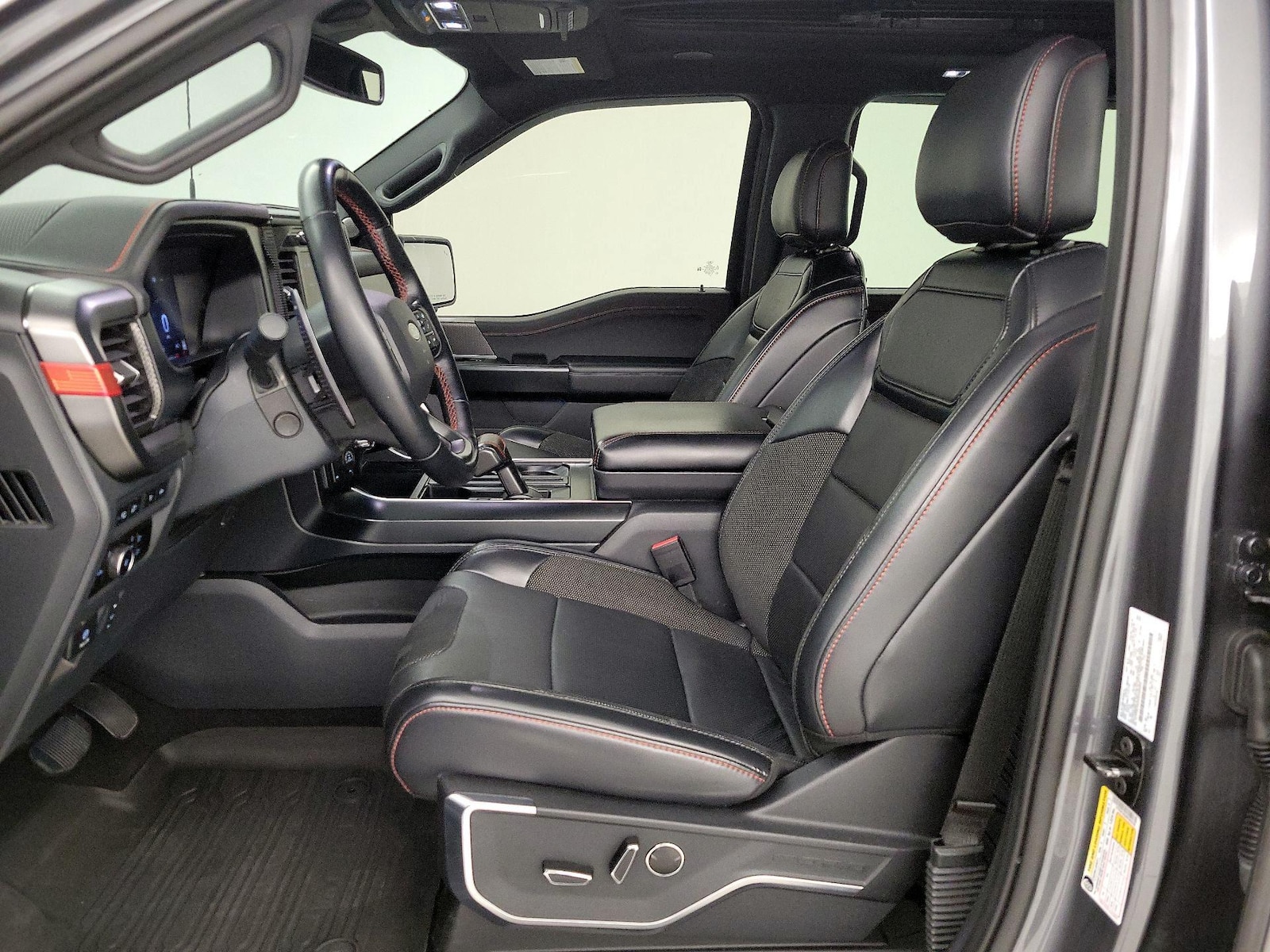 2024 Ford F-150 Raptor - Photo 12