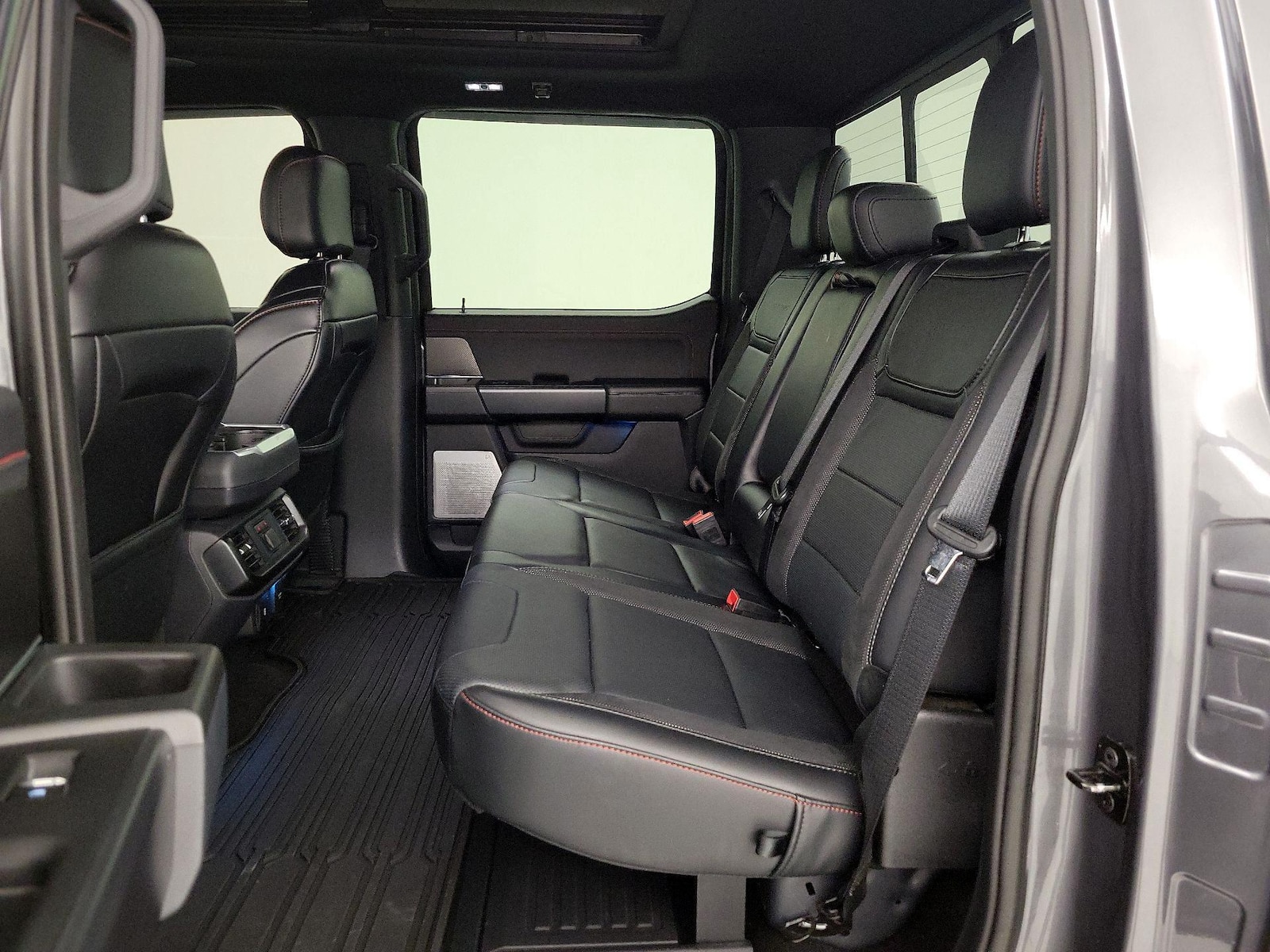 2024 Ford F-150 Raptor - Photo 21