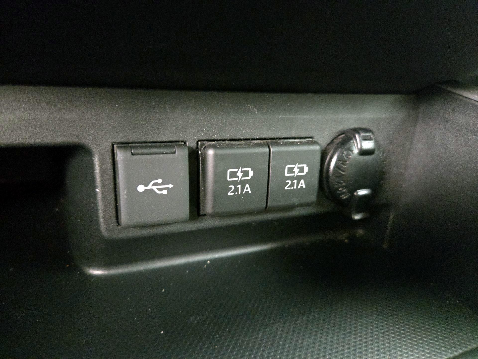 Thumbnail: 2021 Toyota Highlander - 16