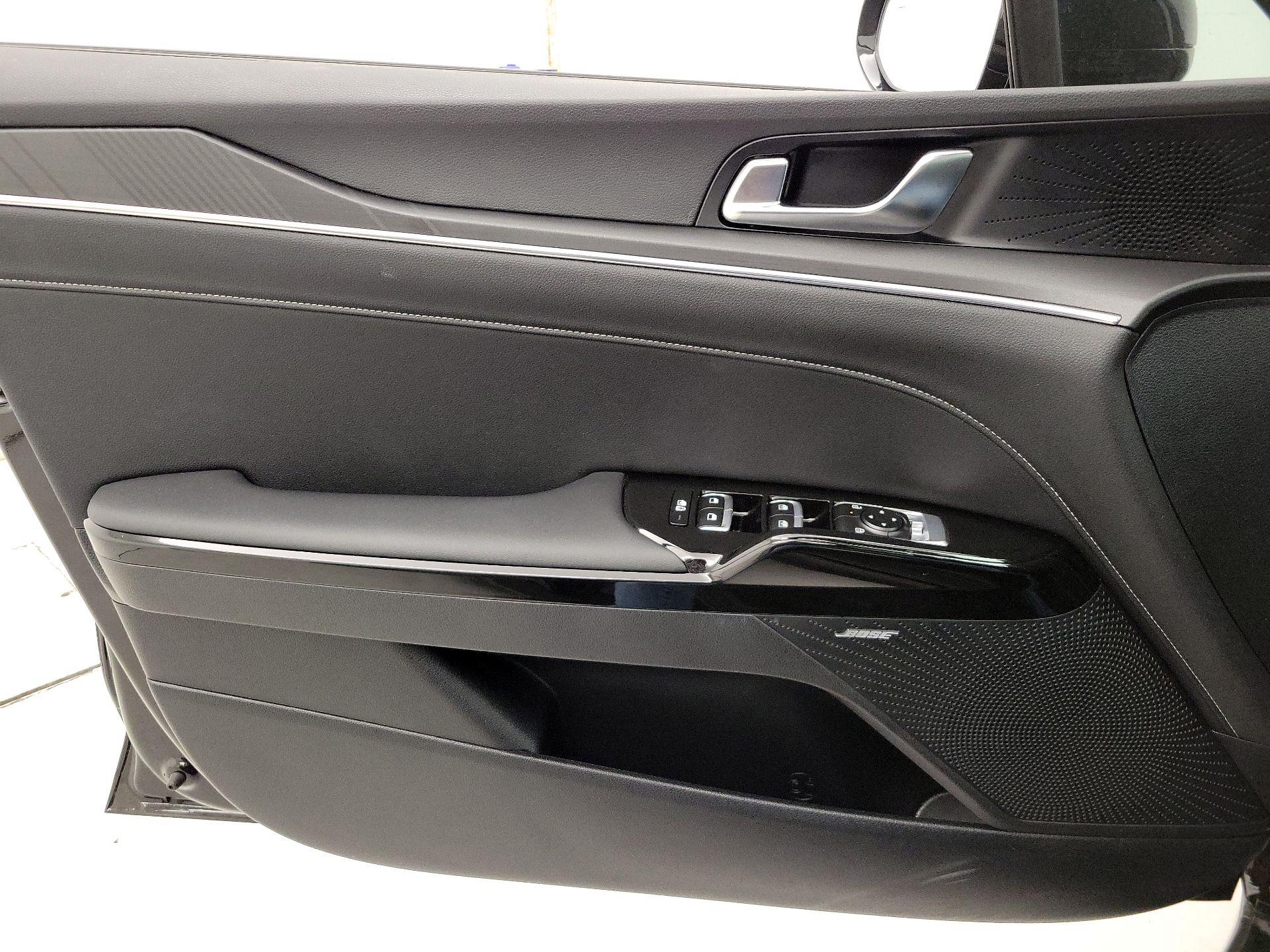 Thumbnail: 2025 Kia K5 - 12
