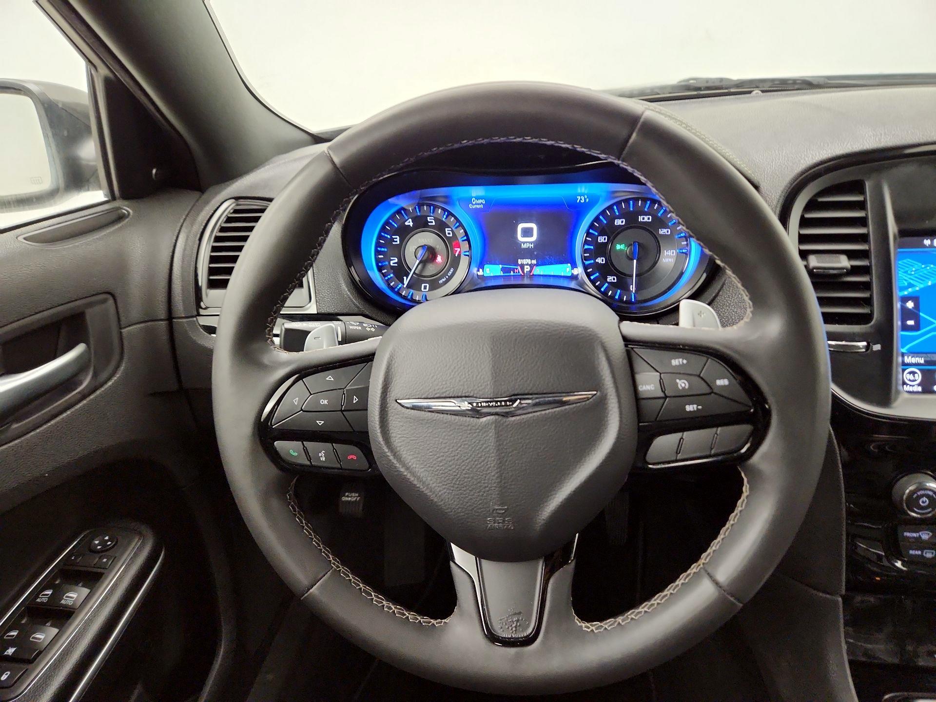 Thumbnail: 2023 Chrysler 300 - 10