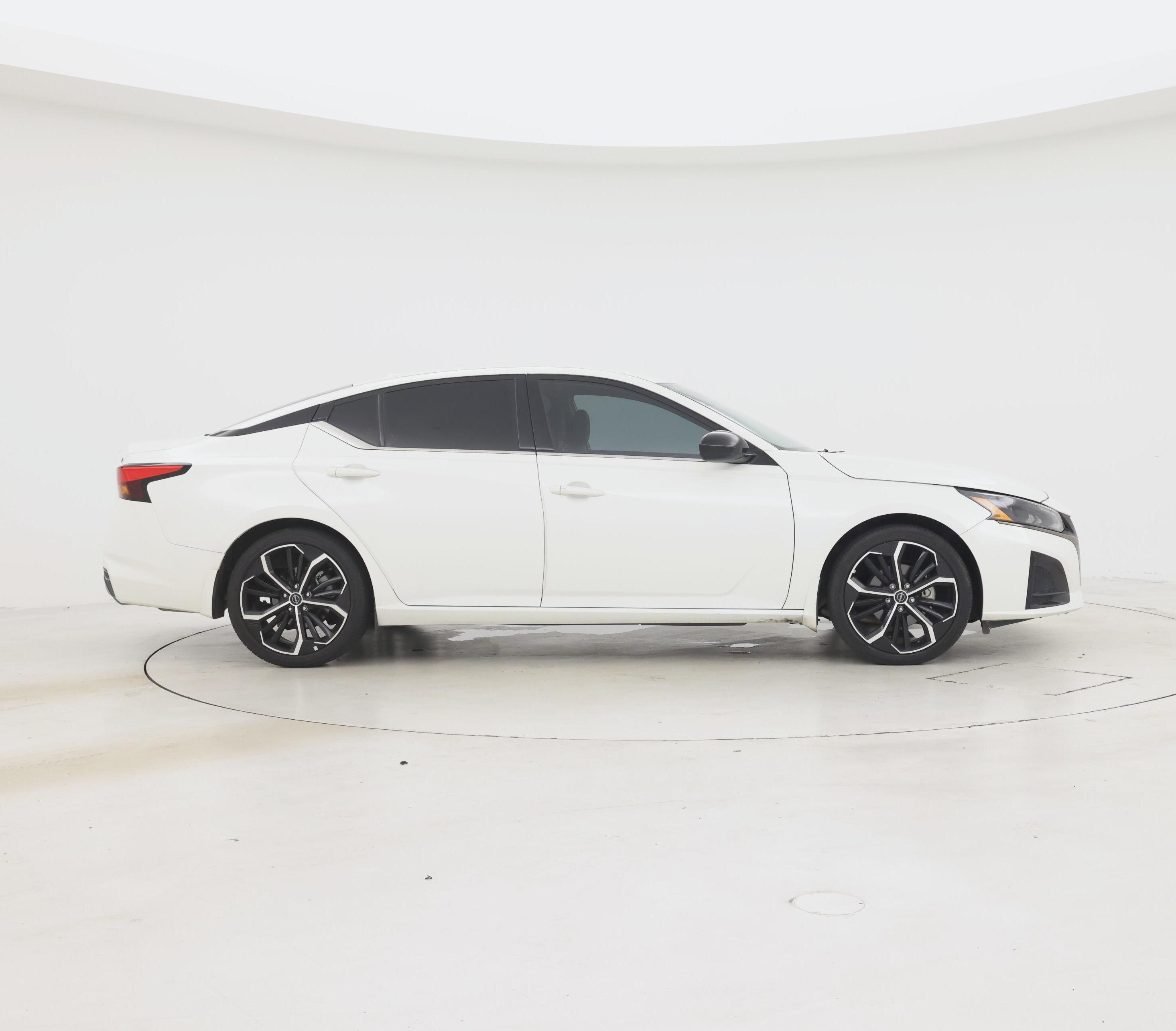 Thumbnail: 2024 Nissan Altima - 7