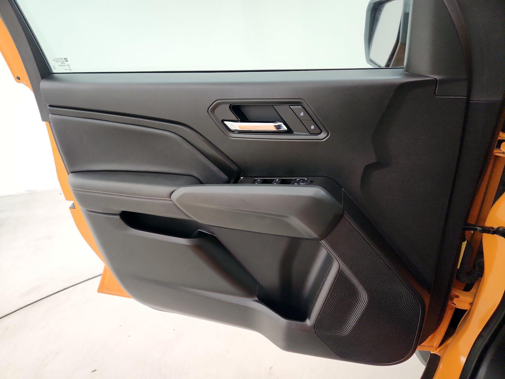 Thumbnail: 2025 Chevrolet Colorado - 12