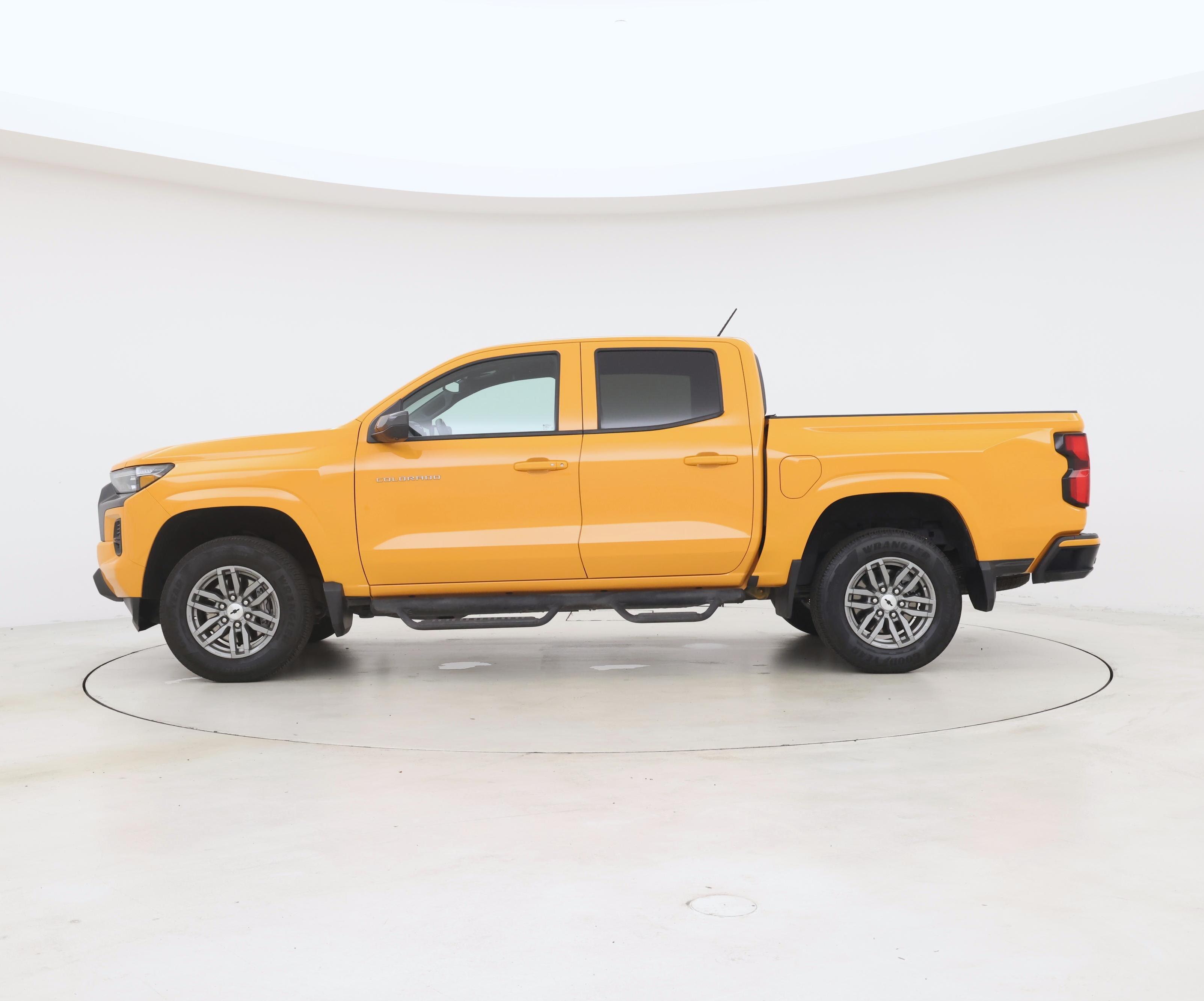 Thumbnail: 2025 Chevrolet Colorado - 3
