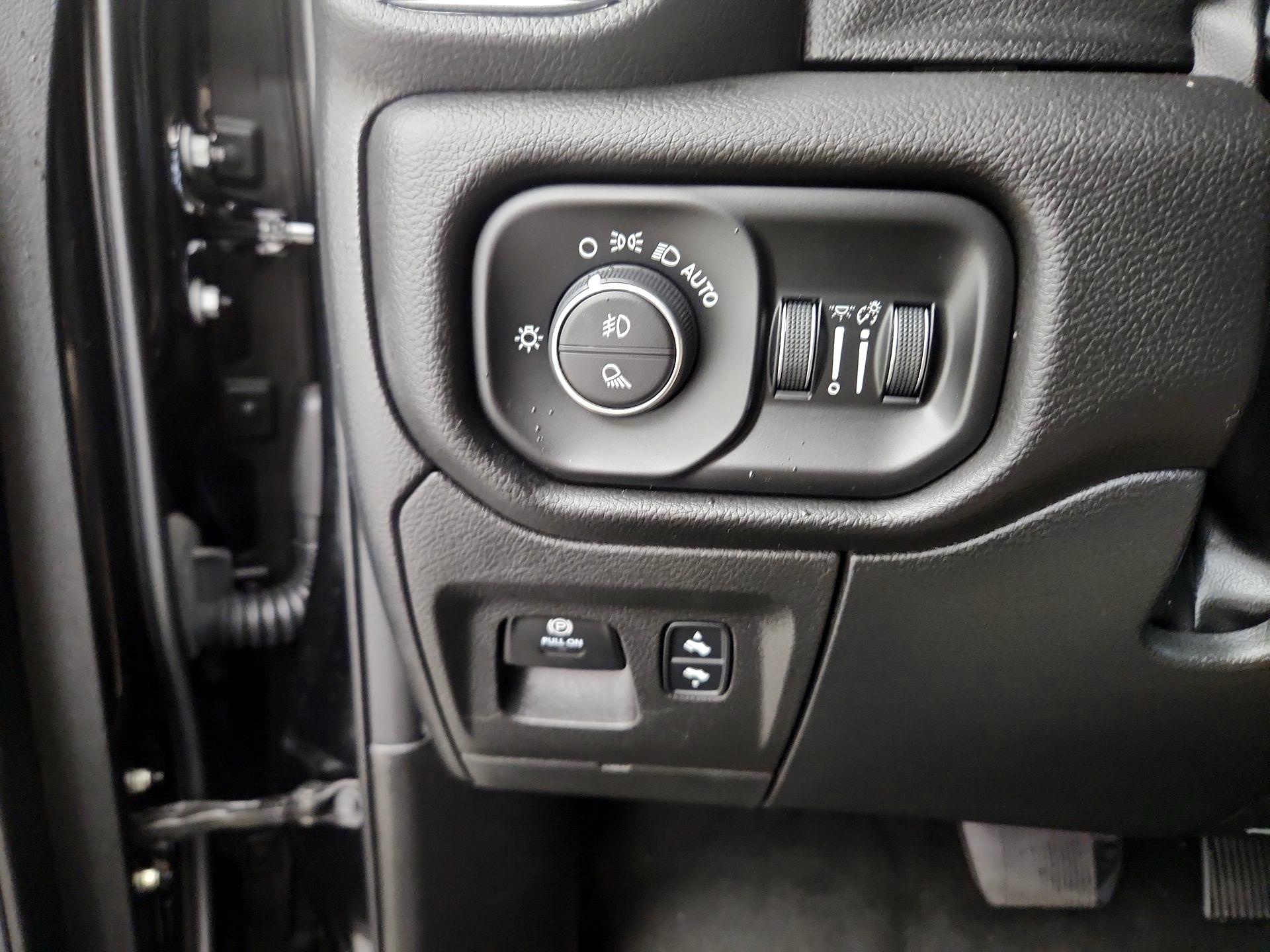 Thumbnail: 2023 RAM 1500 - 13