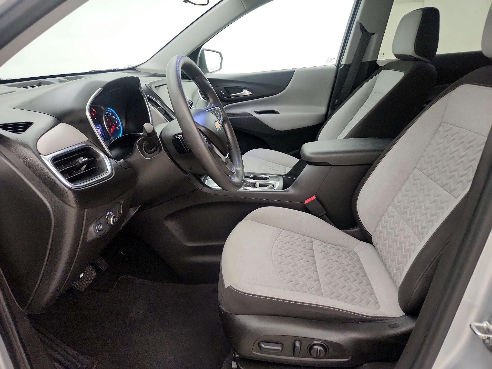 Thumbnail: 2022 Chevrolet Equinox - 11