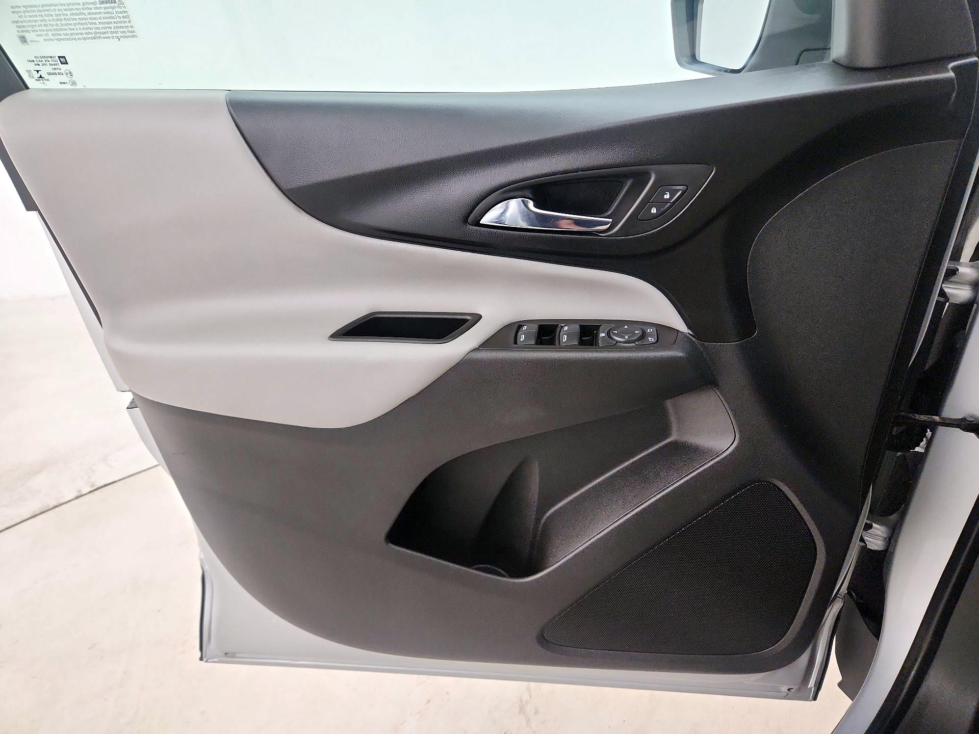 Thumbnail: 2022 Chevrolet Equinox - 12