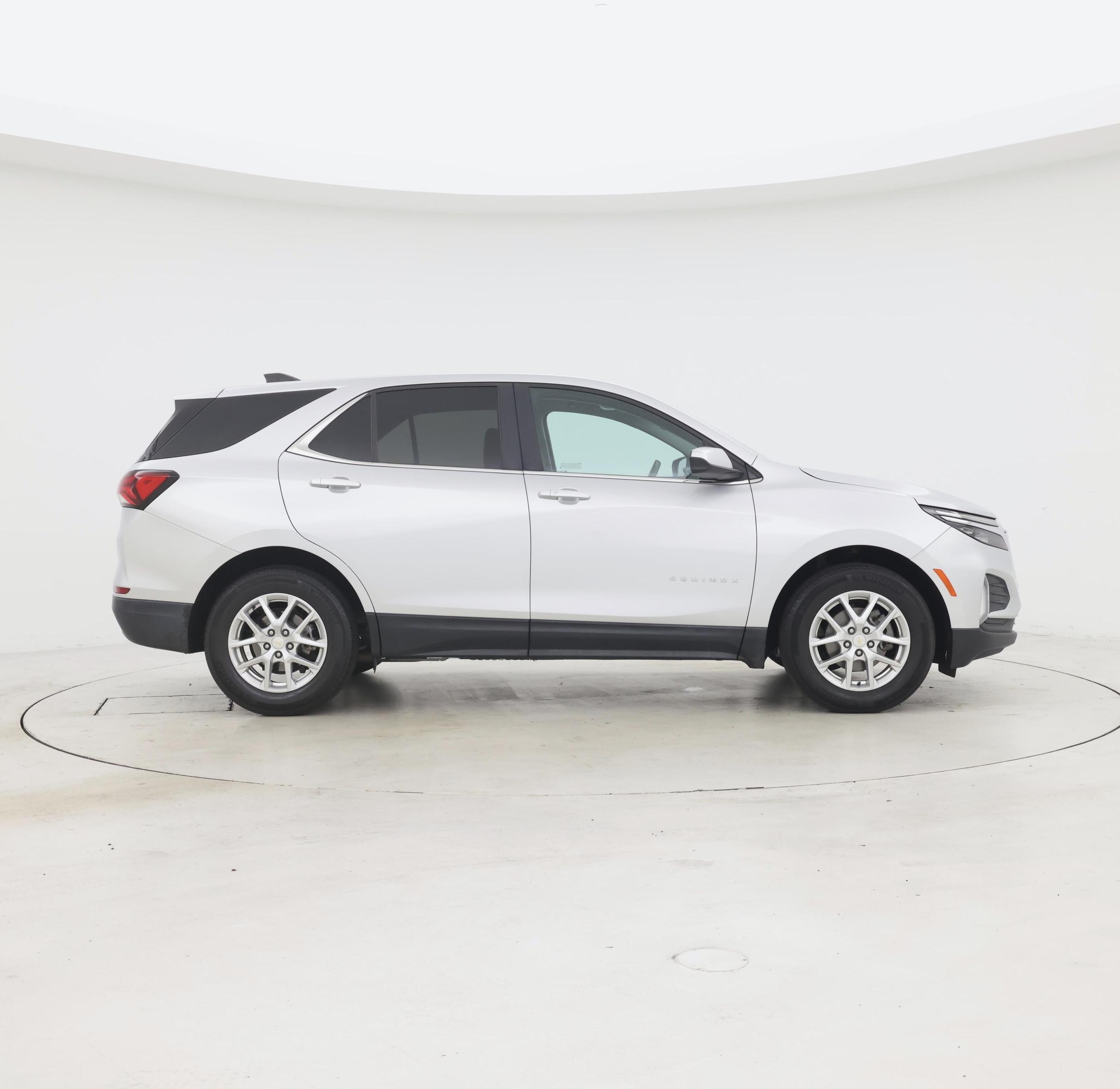 Thumbnail: 2022 Chevrolet Equinox - 7