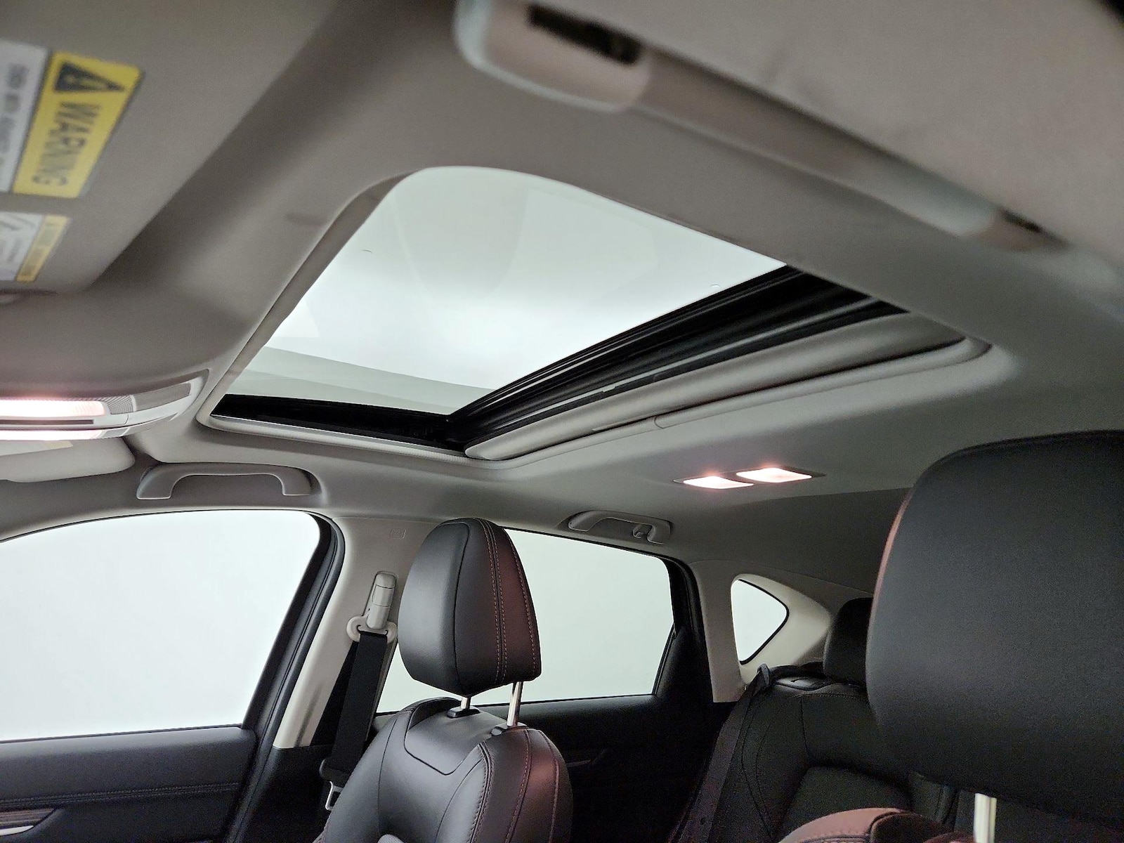 Sunroof(s) & Overhead Airbags