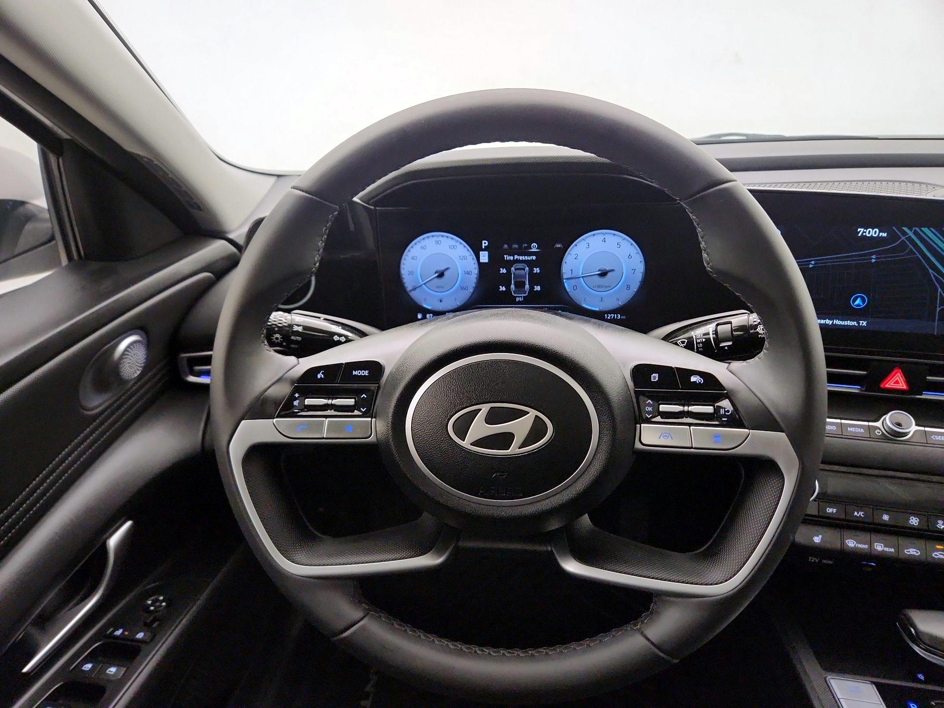 Thumbnail: 2025 Hyundai Elantra - 10