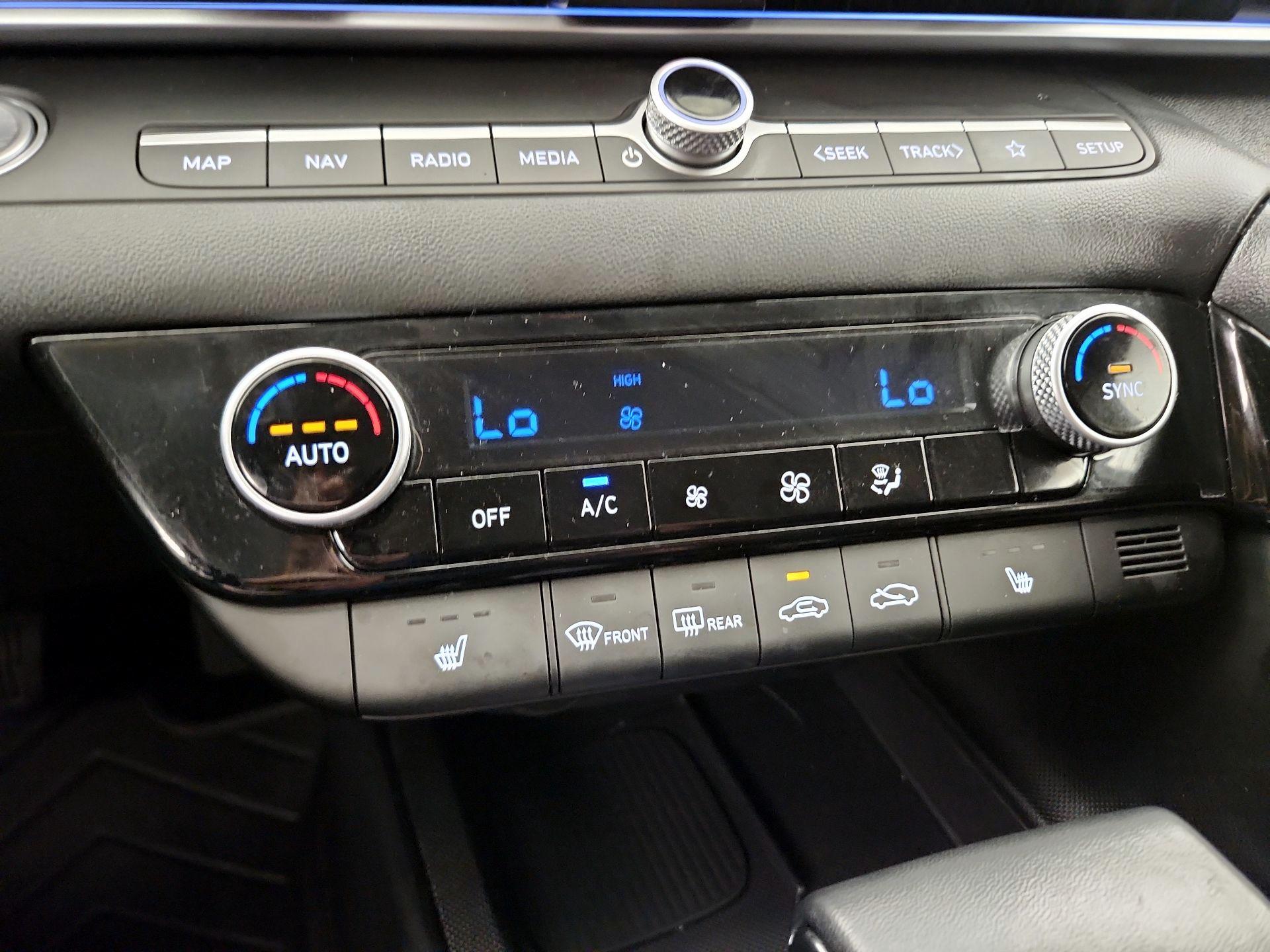 Thumbnail: 2025 Hyundai Elantra - 17