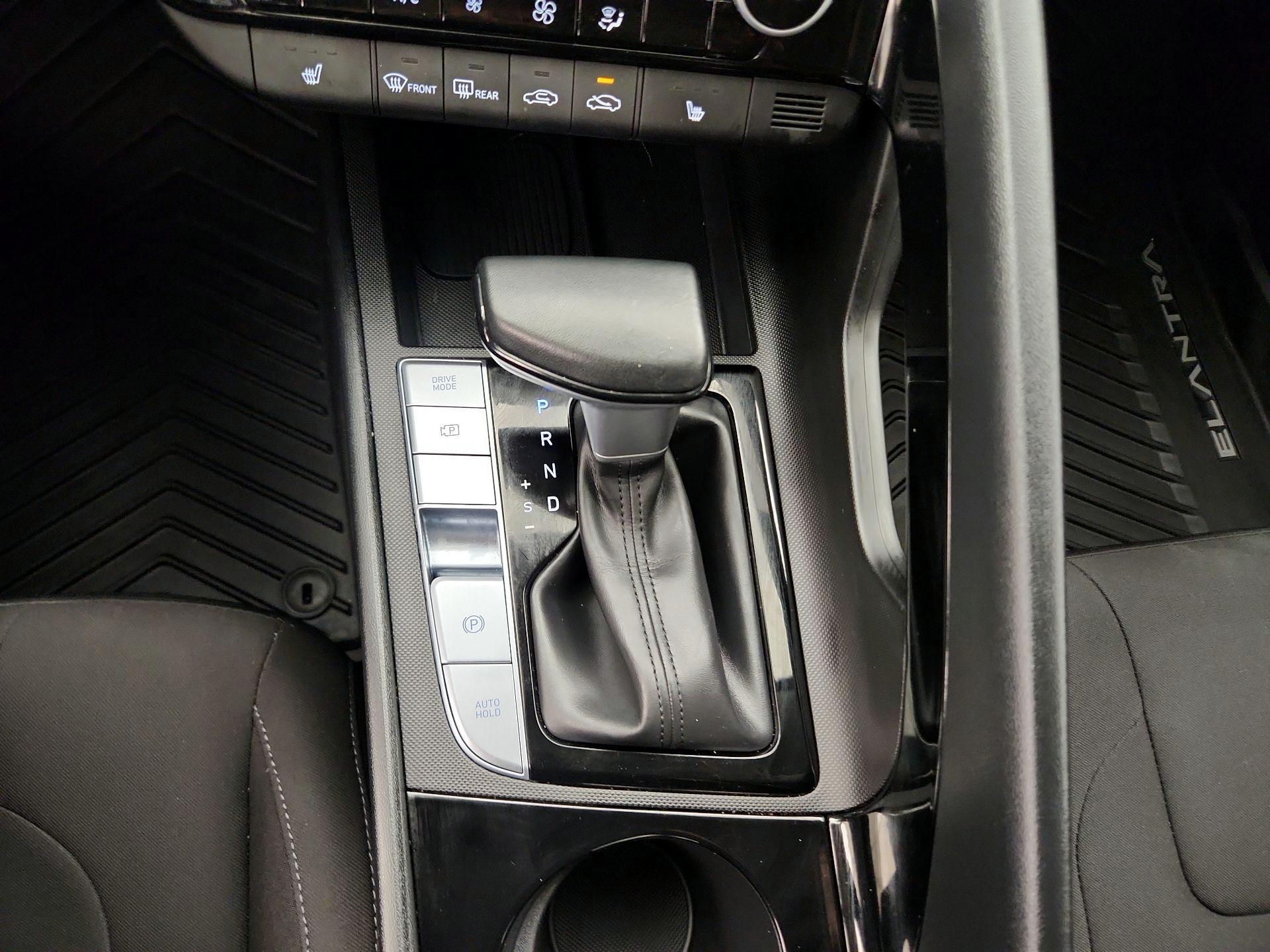 Thumbnail: 2025 Hyundai Elantra - 18