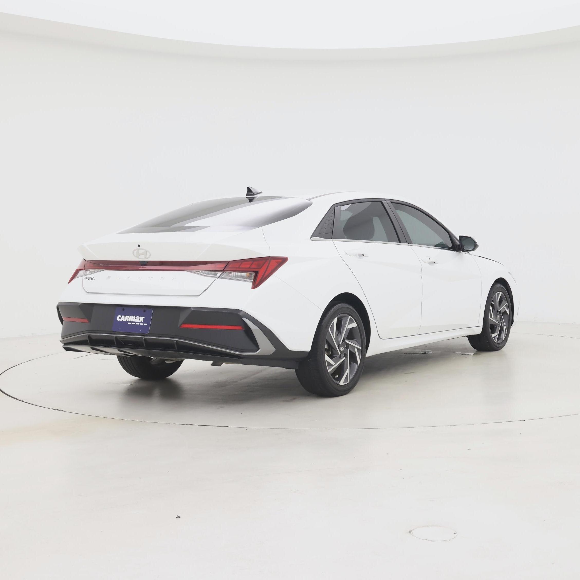 Thumbnail: 2025 Hyundai Elantra - 8