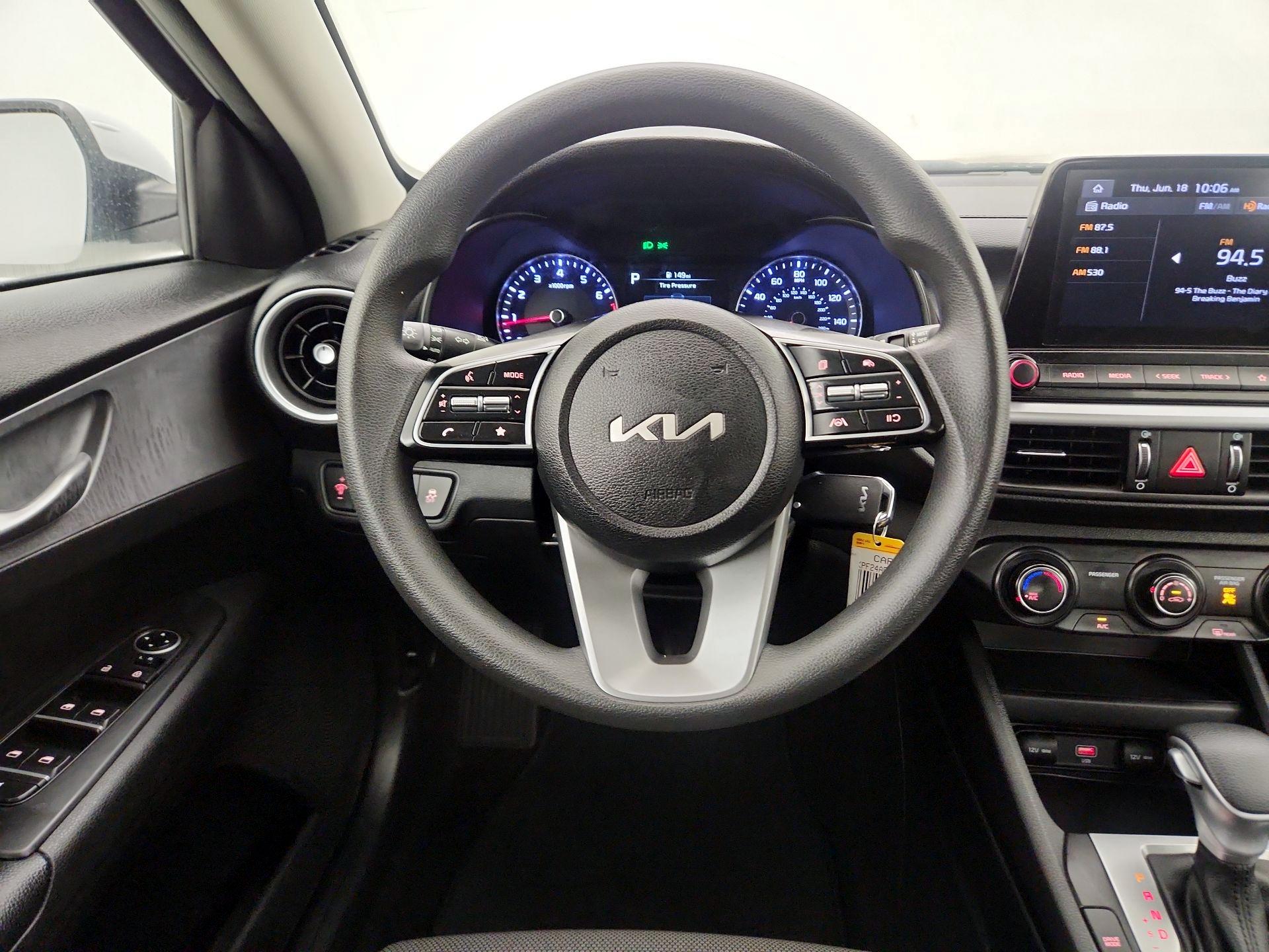 Thumbnail: 2023 Kia Forte - 10