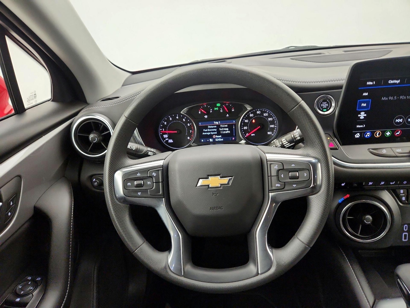 2024 Chevrolet Blazer 2LT - Photo 11