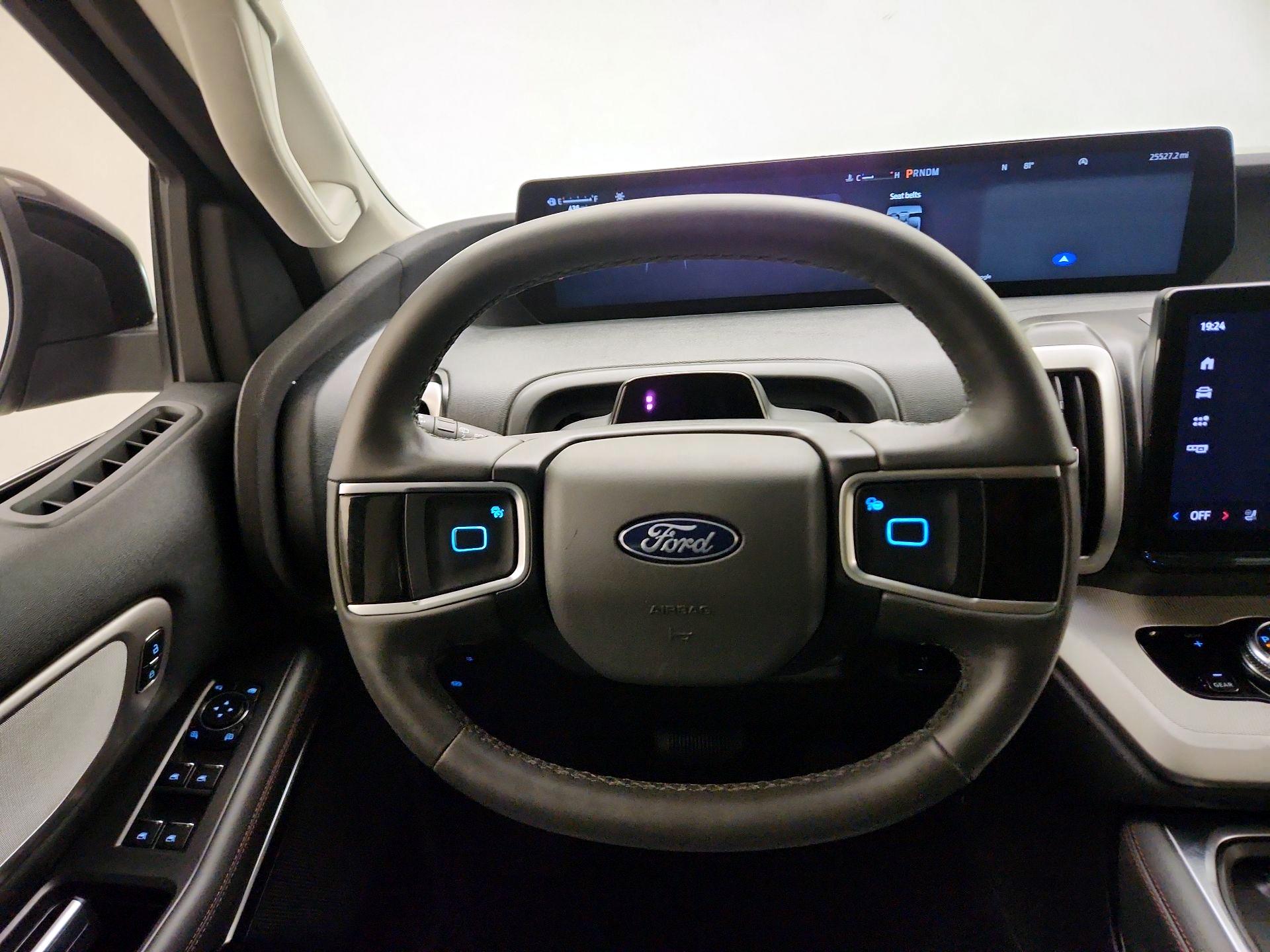 Thumbnail: 2025 Ford Expedition MAX - 10