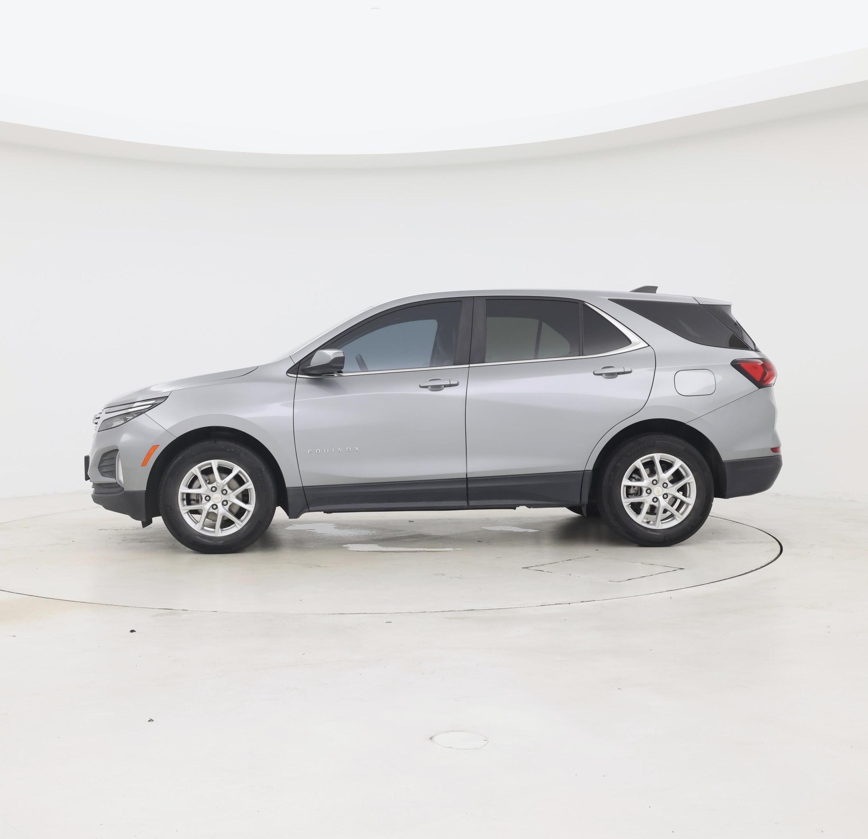 Thumbnail: 2023 Chevrolet Equinox - 3