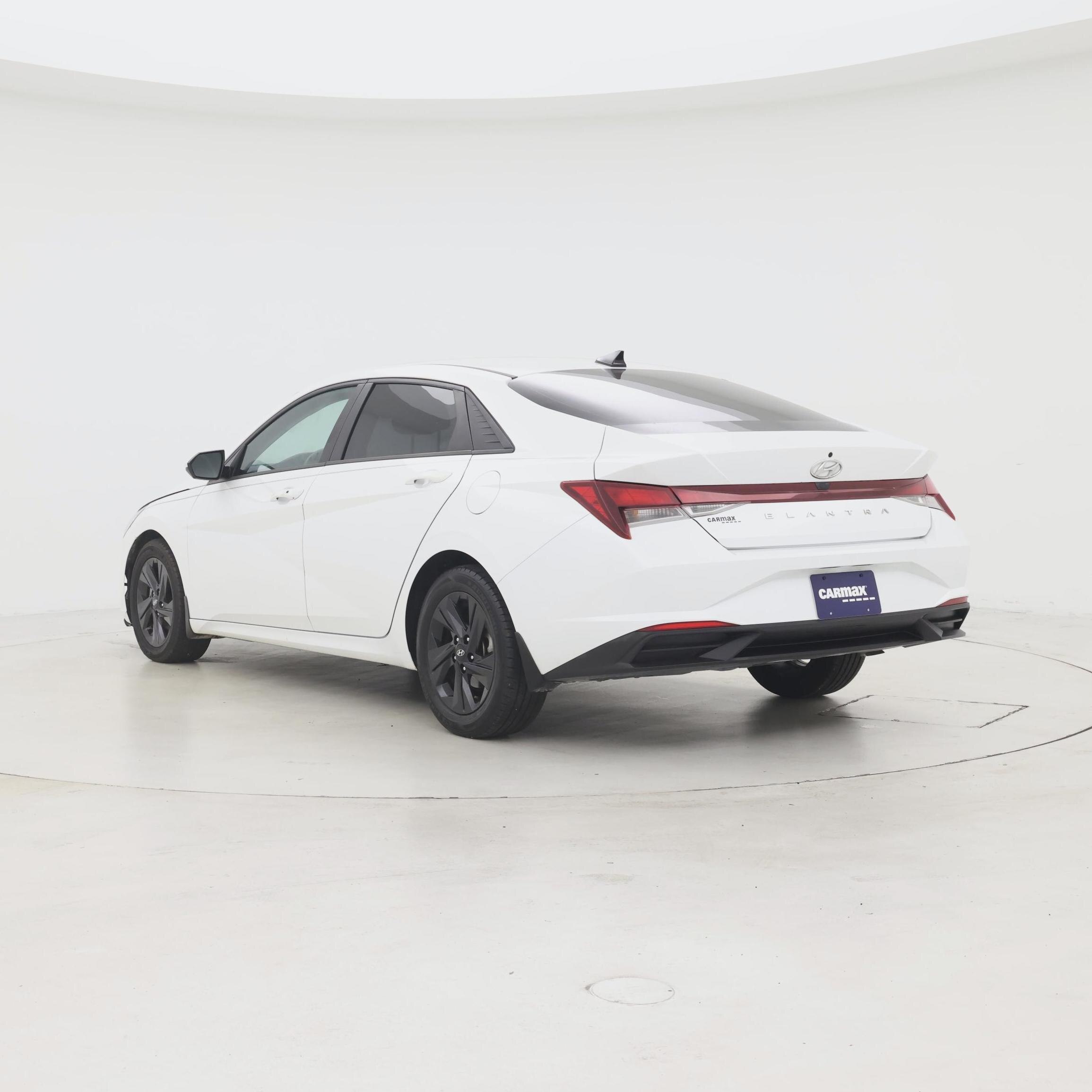Thumbnail: 2022 Hyundai Elantra - 2